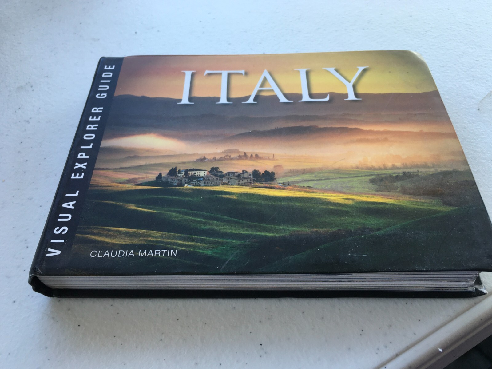 Italy Visual Explorer Guide Paperback 224 Pages