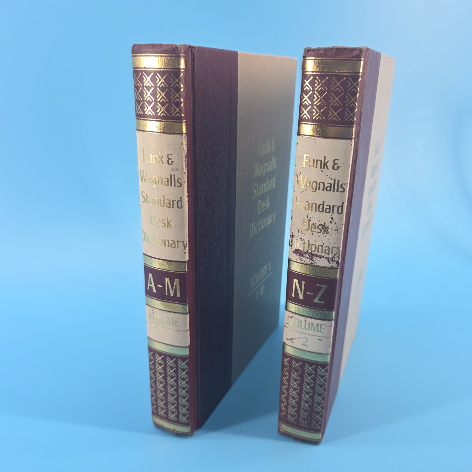 Vintage Funk And Wagnalls Standard 1981 Desk Dictionary Set Volume 1 &2