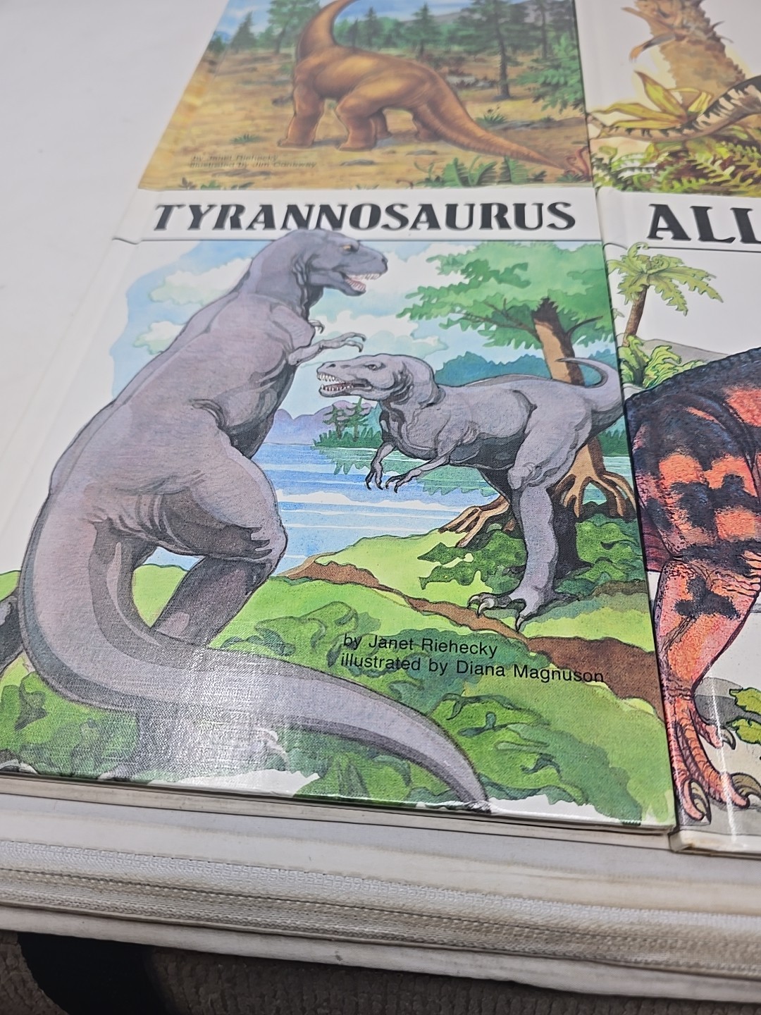 1990s Lot of 4 Dinosaur Hardcover Books By Janet Riehecky The Child’s World EUC