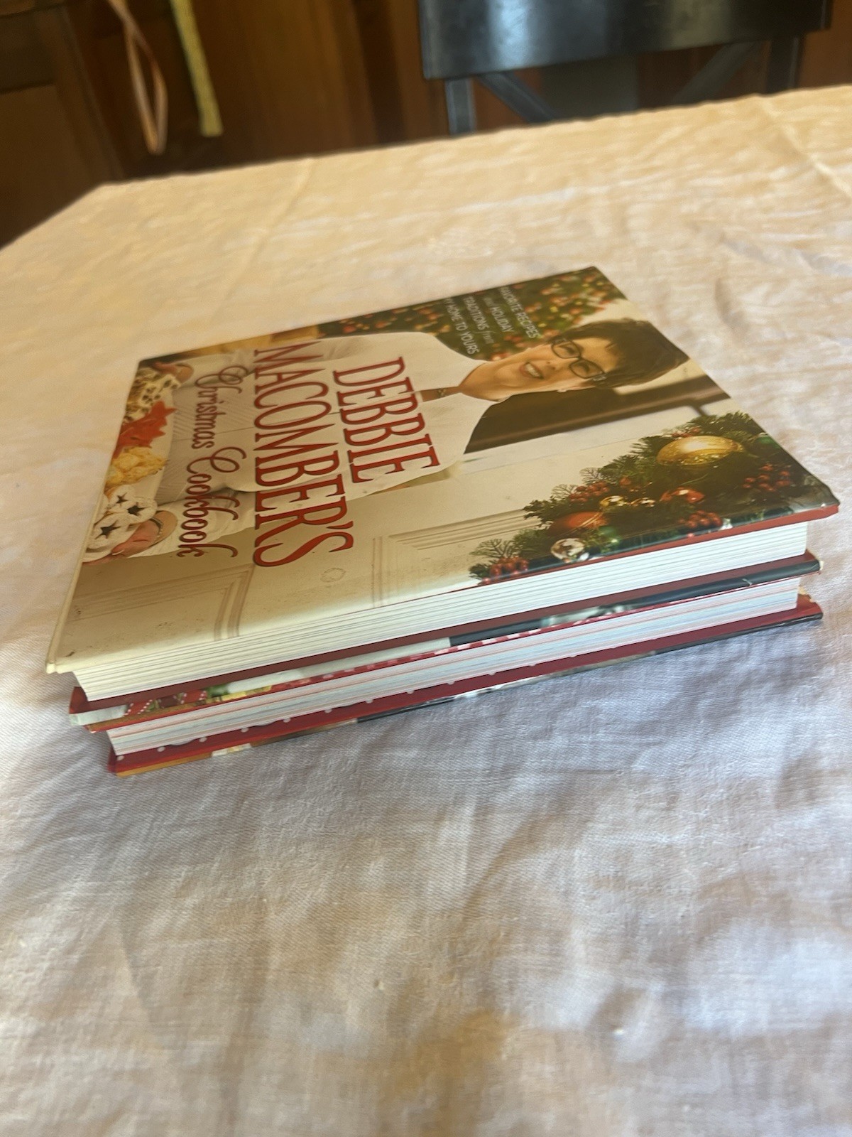 Set Of Two Debbie Macomber Cedar Cove Hardback Cookbooks