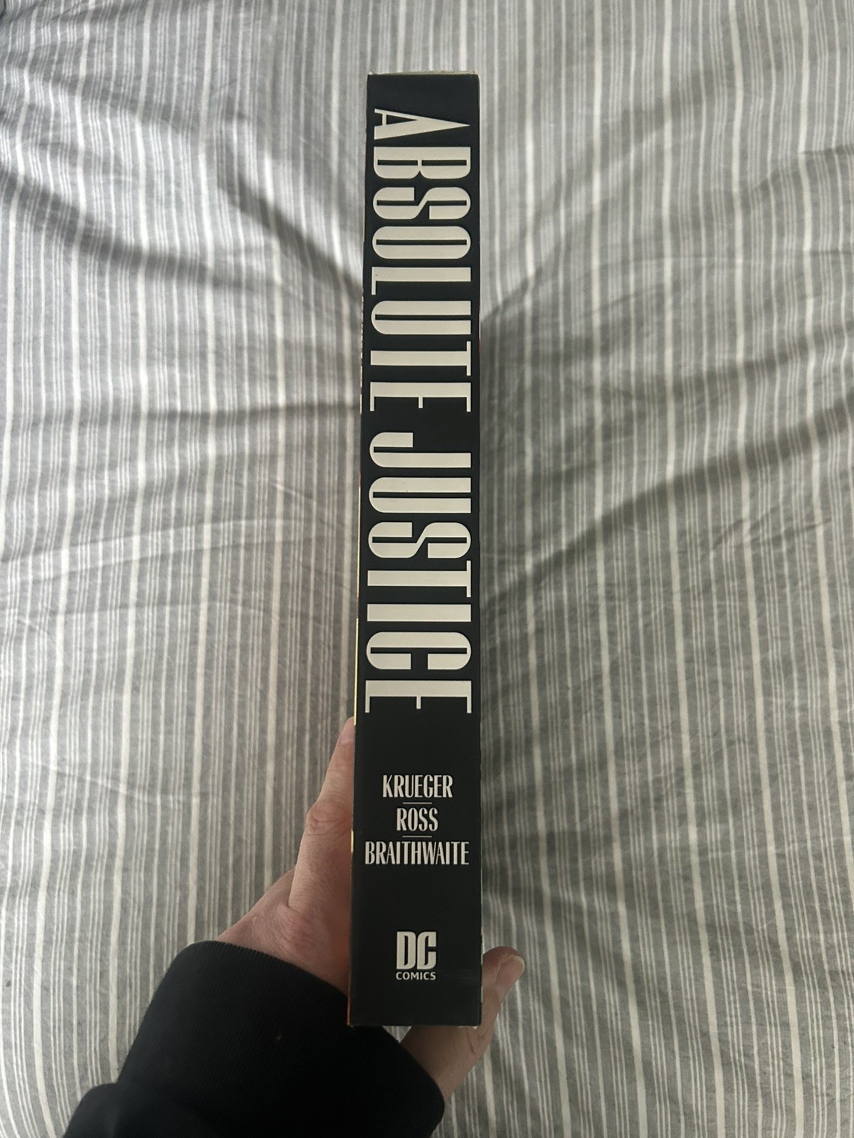 ABSOLUTE JUSTICE HARDCOVER 2024 EDITION (496 Pages) Hardback by Alex Ross