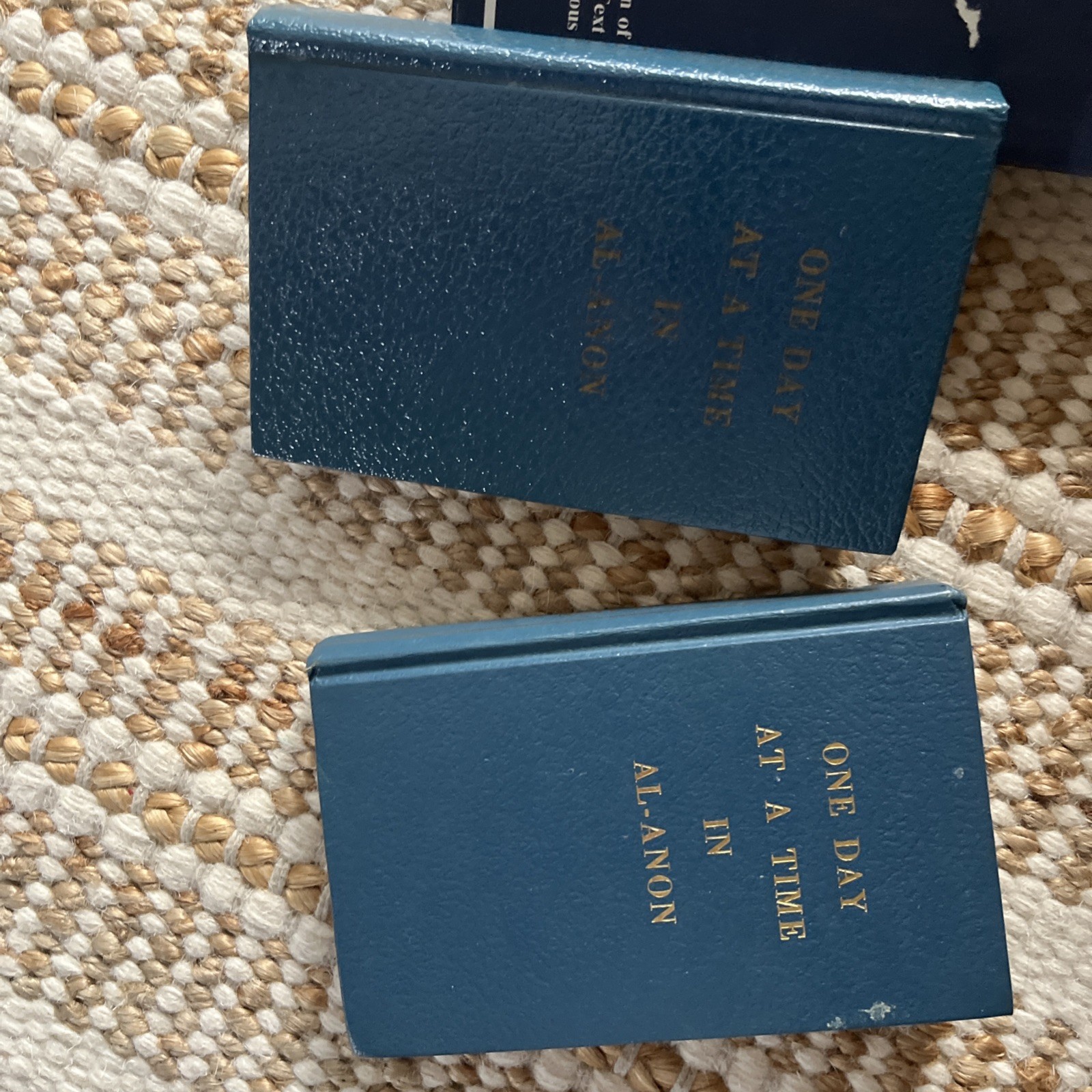 Alcoholics Anonymous 1939 Big Book Hard Cover Vintage 1976 Lot Of 3 + 2 Small