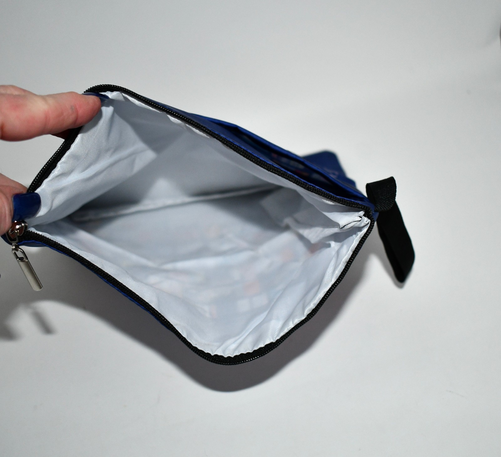 LParkin Book Sleeve – Medium 11 x 8.7 in – Set of 2 – Washable Fabric – NWT Br