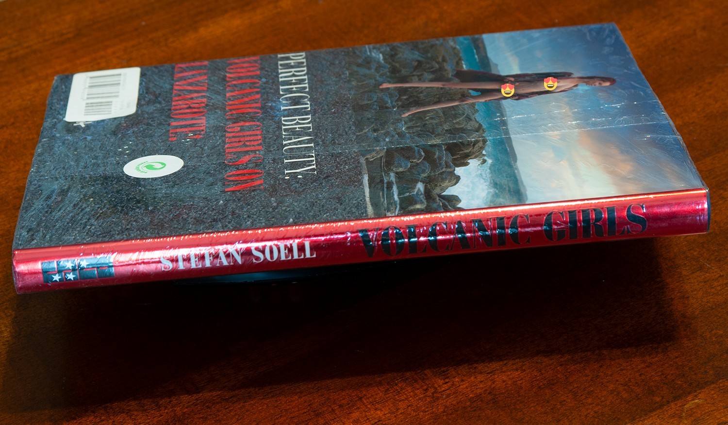 Volcanic Girls – Stefan Soell – Hardcover 1st Edition 2011 OOP RARE Skylight