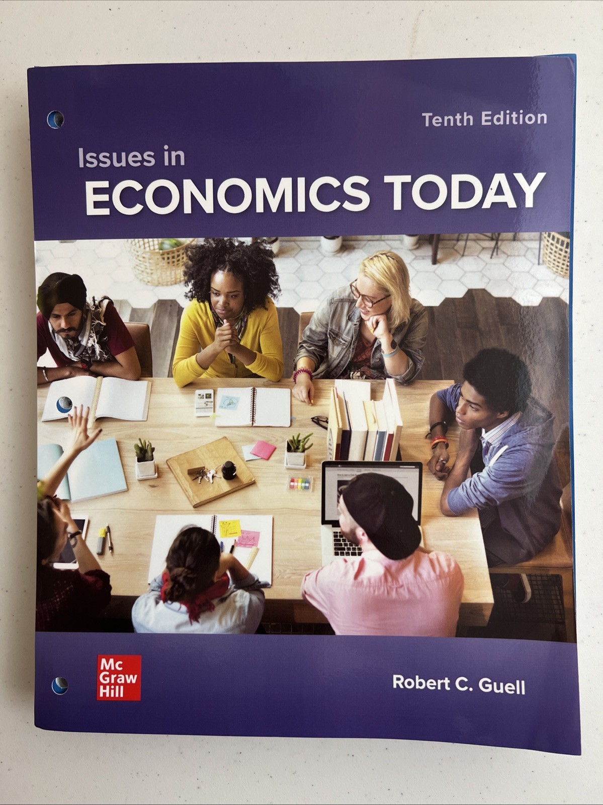 Loose Leaf for Issues in Economics Today by Robert Guell (2023, Ringbound)