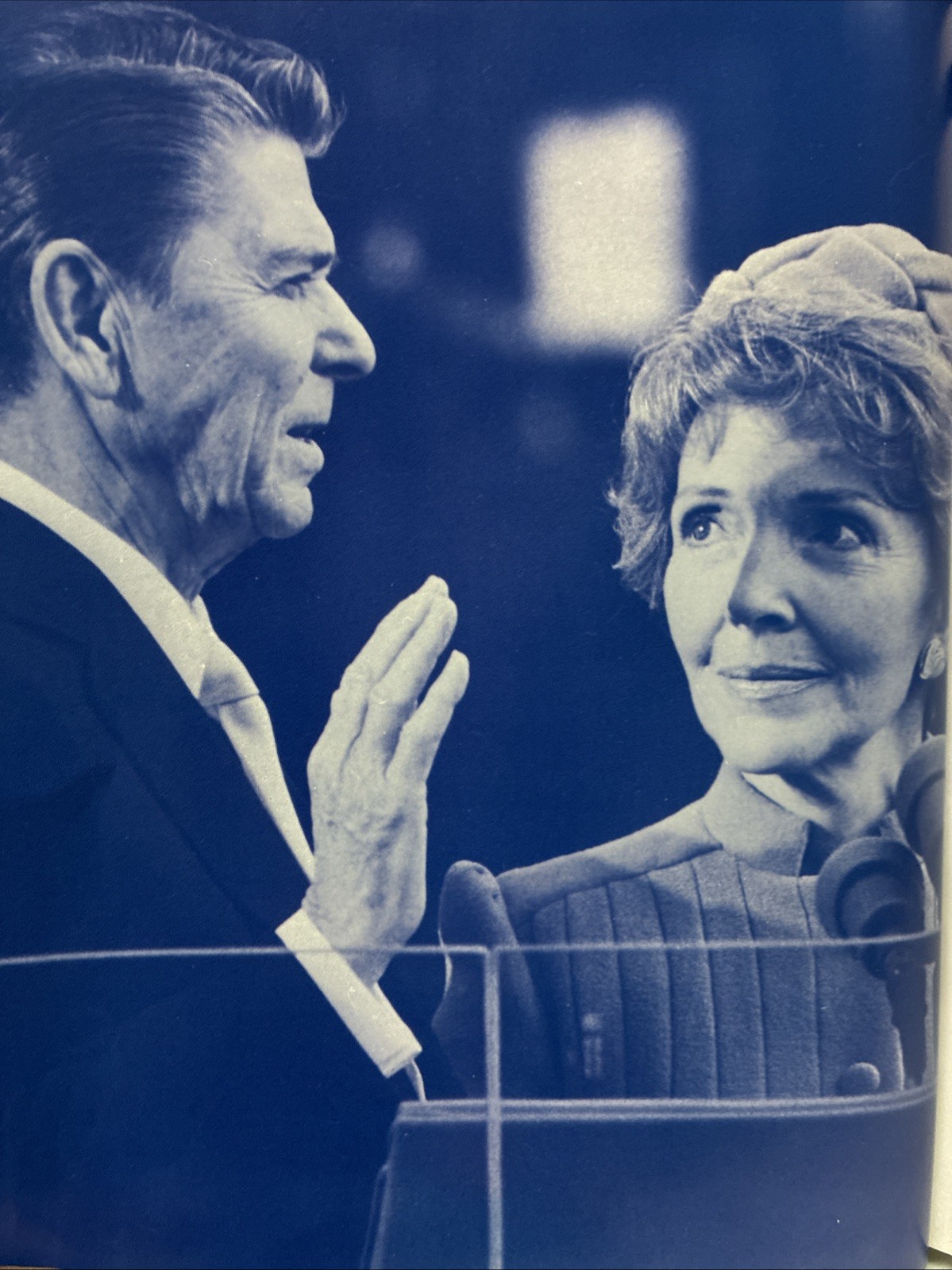 Ronald Reagan Remembered w/DVD CBS News Introduction Dan Rather 2004 HC/DJ