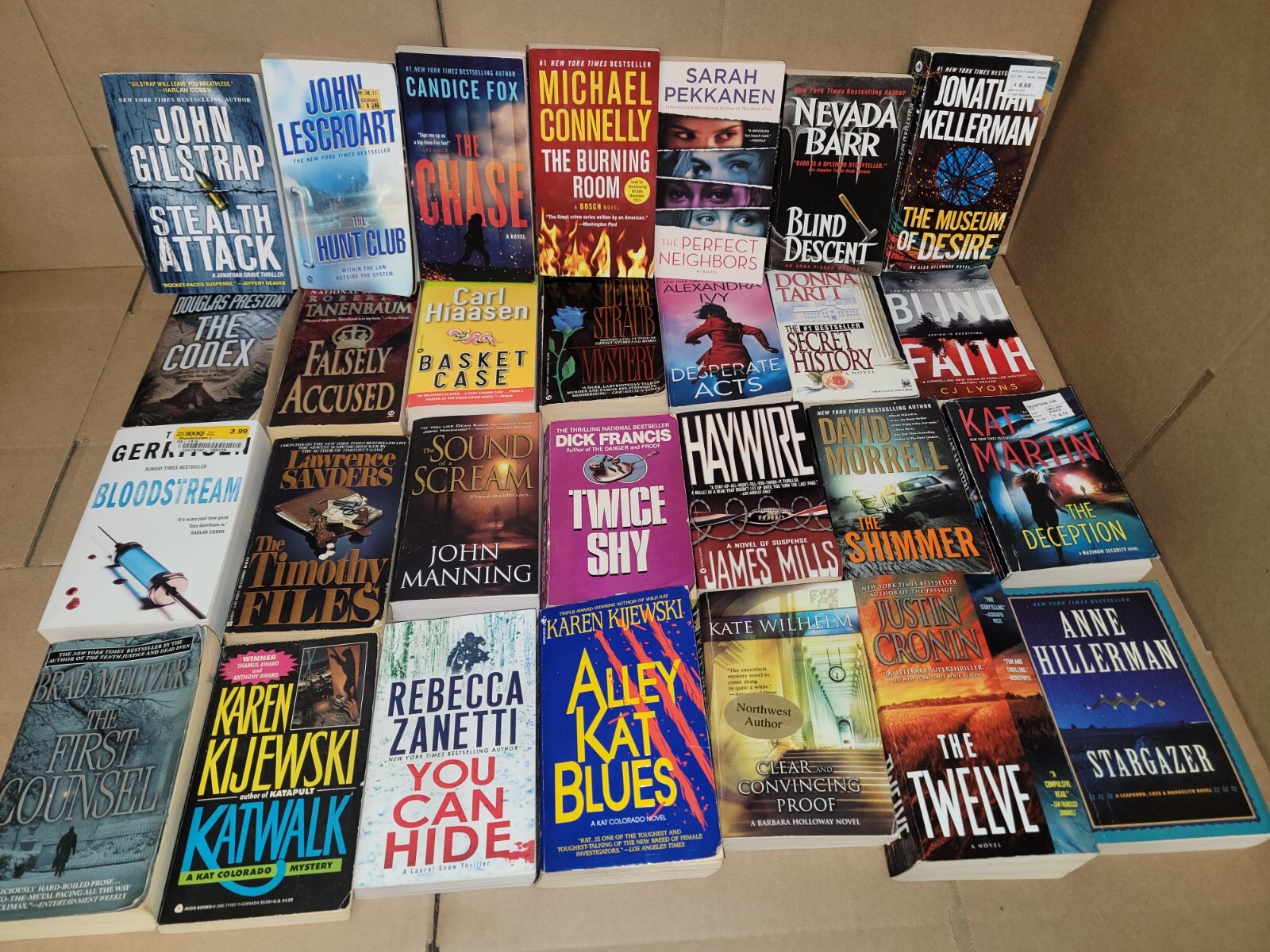 Lot of 100 Mystery Thriller Suspense Fiction Paperback Books RANDOM*MIX UNSORTED