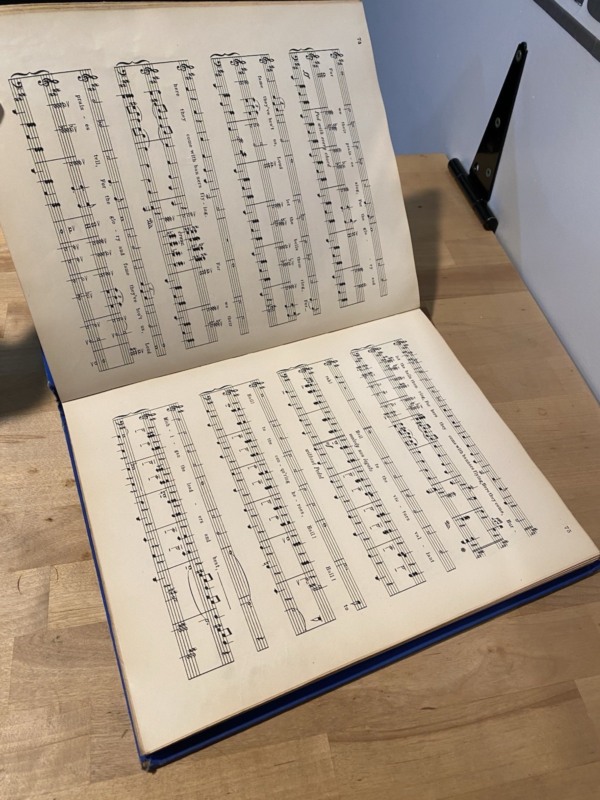 MICHIGAN S FAVORITE COLLEGE SONGS, U of M, 1925, 278 PAGES COMPLETE, FANTASTIC