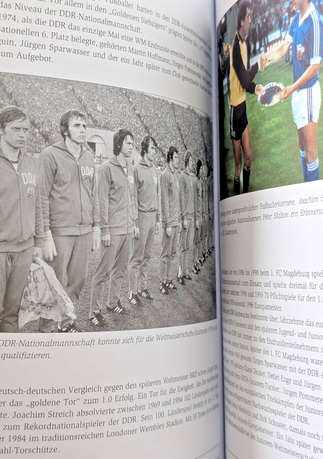 RAR Buch 1.FC Magdeburg Blau-Weißes Lexikon 2005 40 Jahre FCM DDR Fußball EC 74