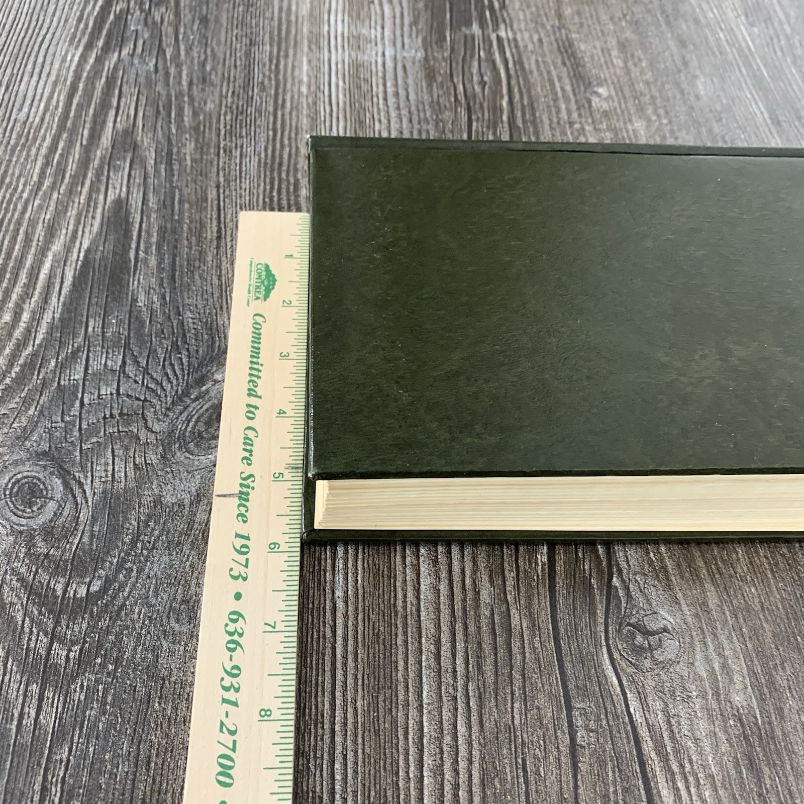 The Living Bible Paraphrased Green Padded Faux Leather 1973 Tyndale Hardcover