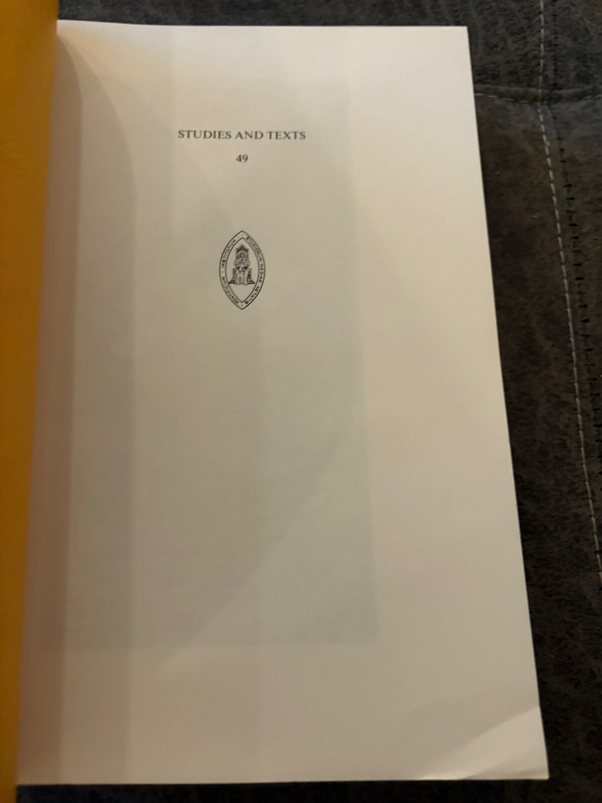 ALBERTUS MAGNUS AND THE SCIENCES STUDIES & TEXTS James A. Weisheipl paperback
