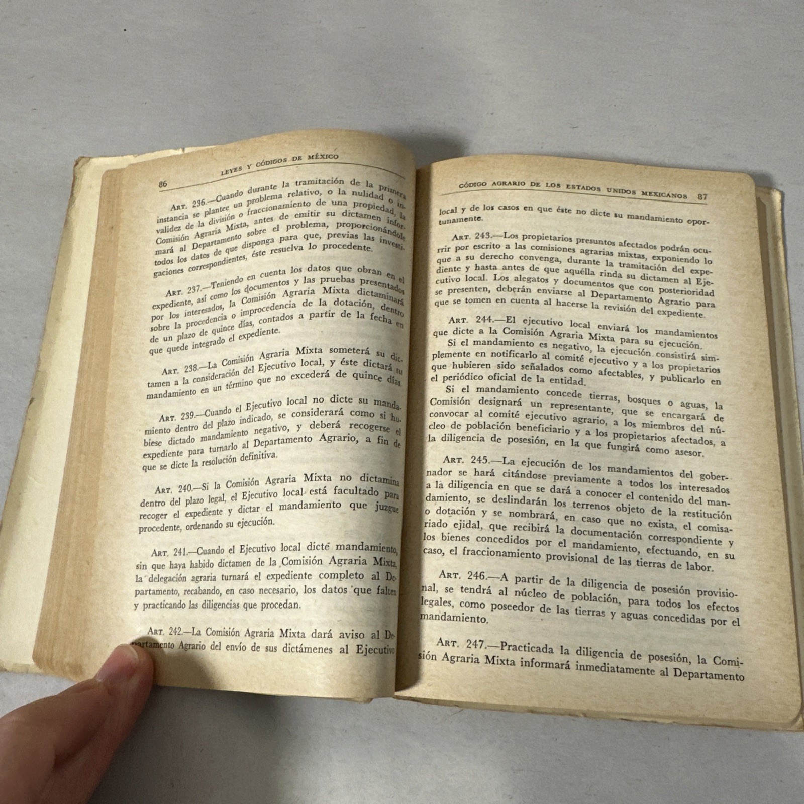Codigo Agrario Leyes Y Codigos De Mexico 1959 Editorial Porrua Mexican Law Book