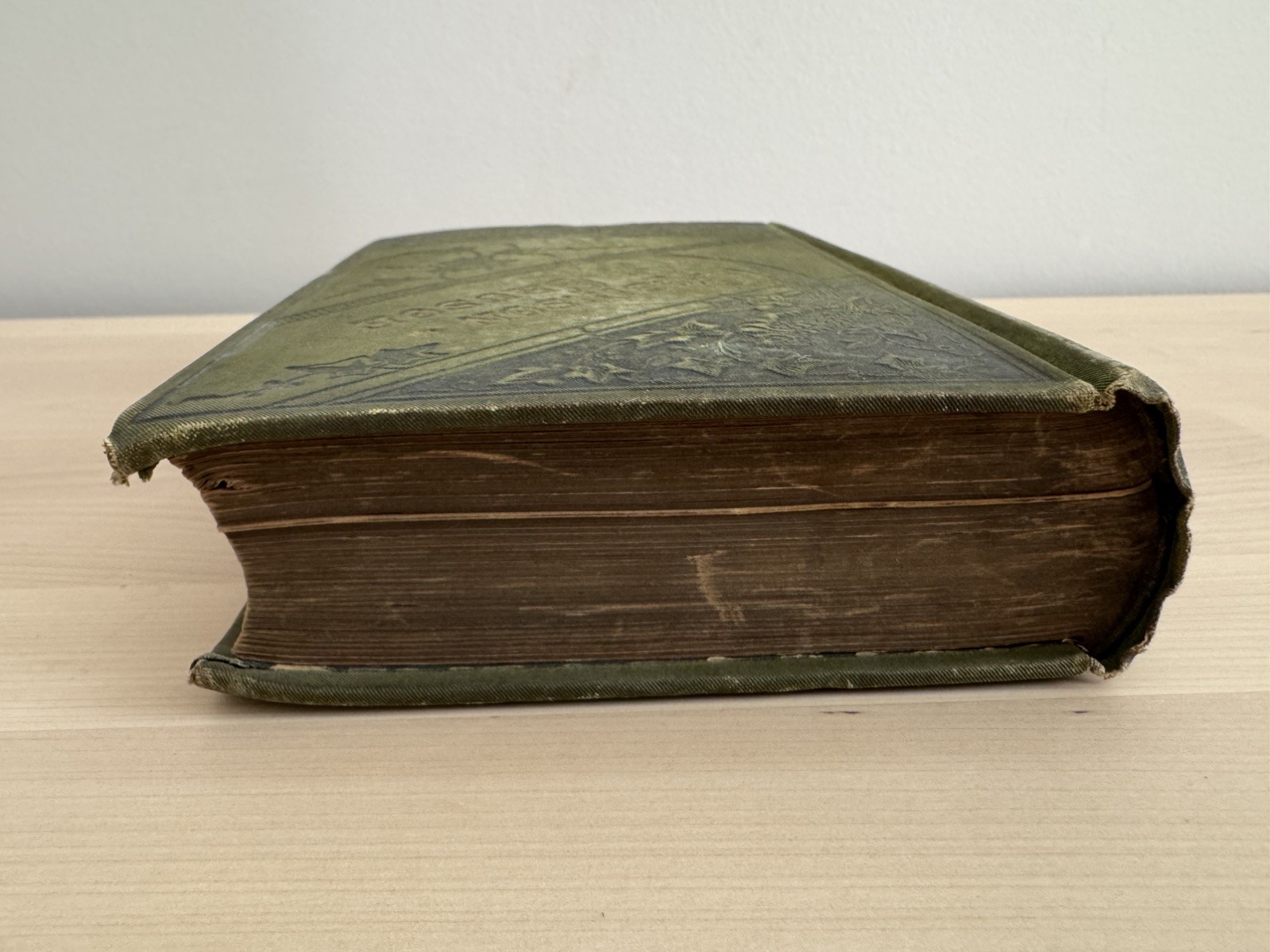 Robinson Crusoe by Daniel DeFoe 1880’s Porter & Coates Antique Hardcover Book