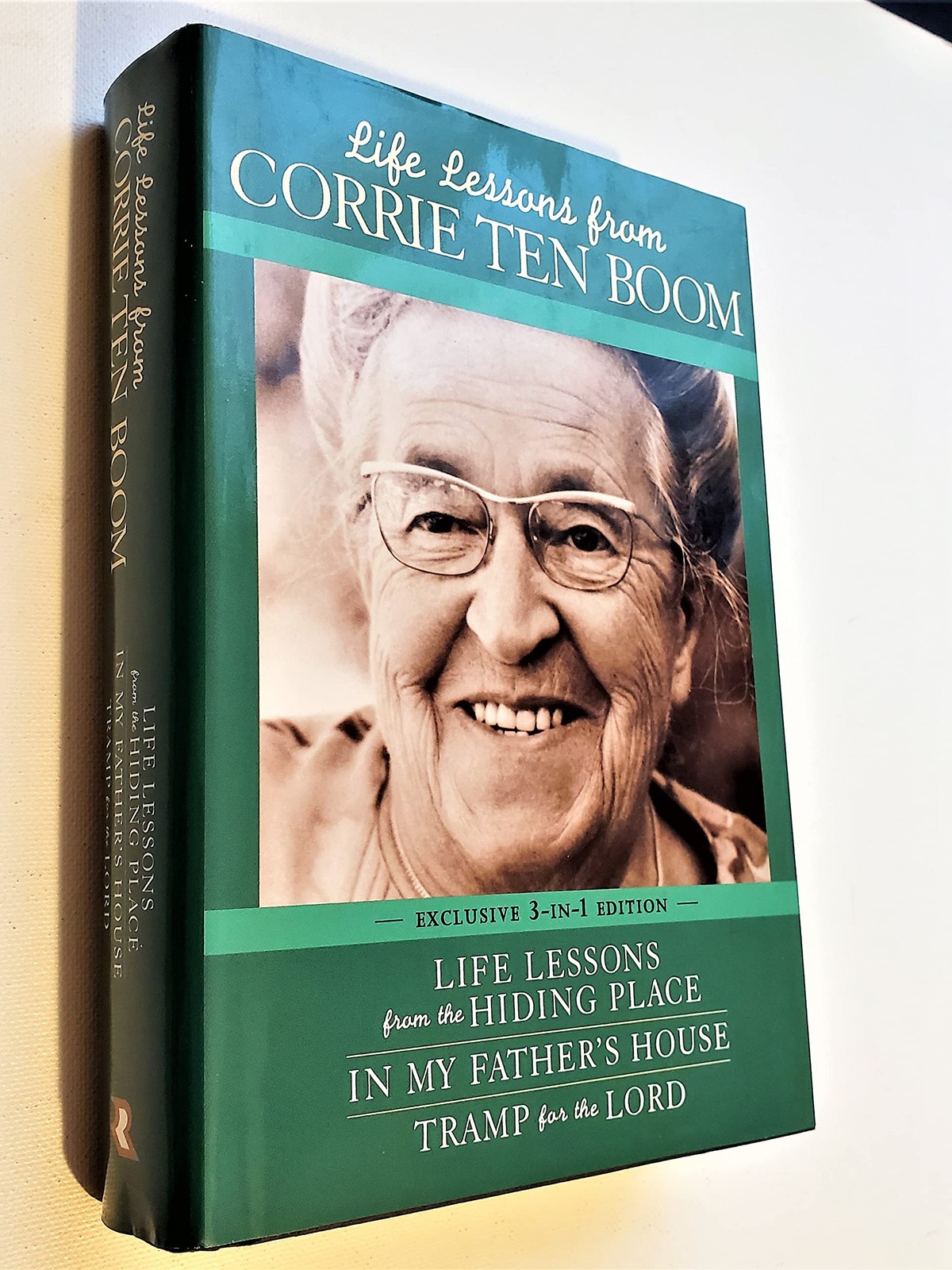 Life Lessons From Corrie Ten Boom: ( Life Lessons from the Hiding Place / In…