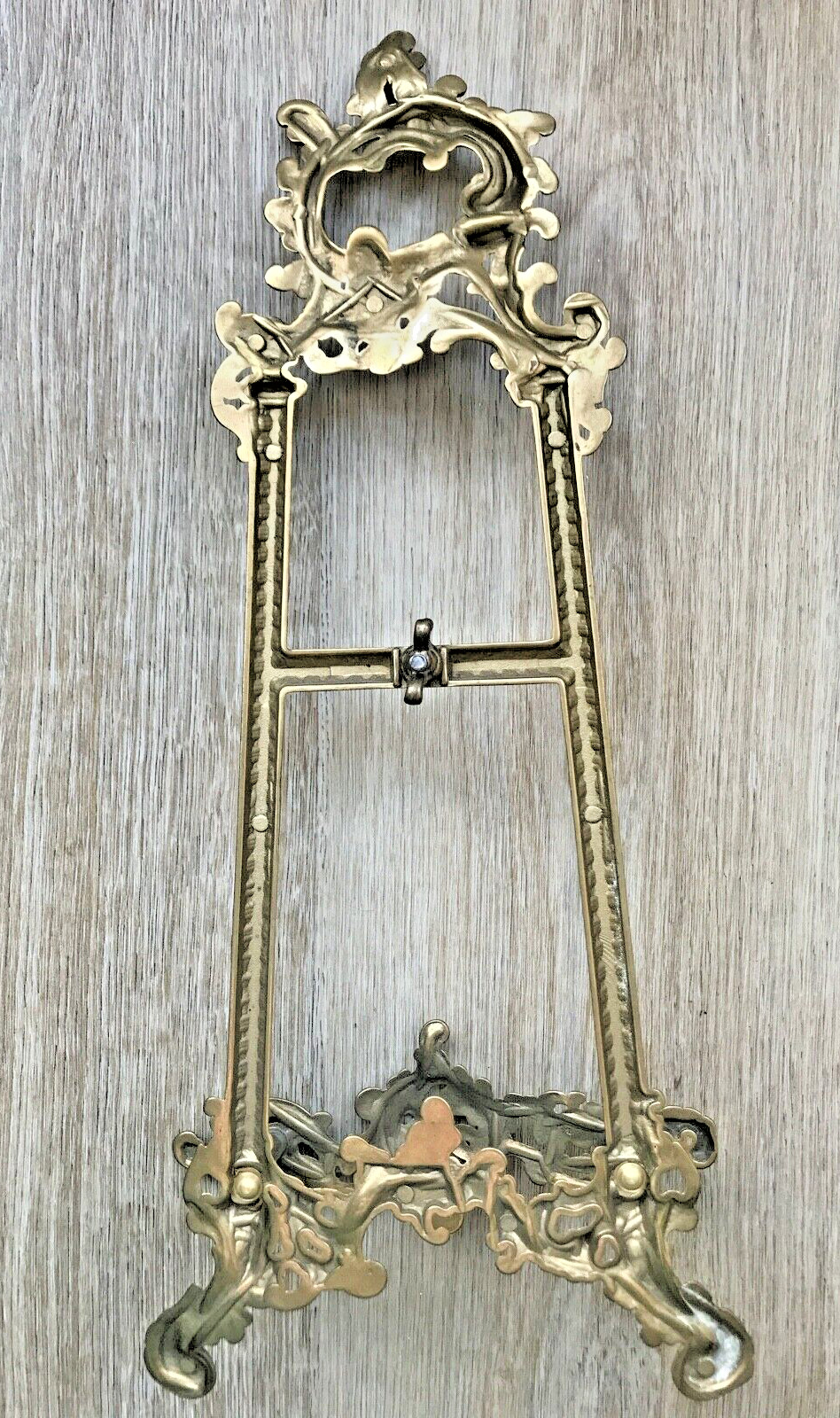 Item 37 – Large Solid Brass Easel 41.5cm x 18cm x 7cm