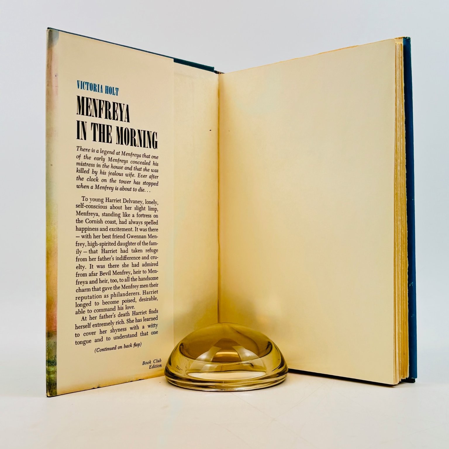 Menfreya in the Morning Victoria Holt 1966 Gothic Romance Book Club Edition