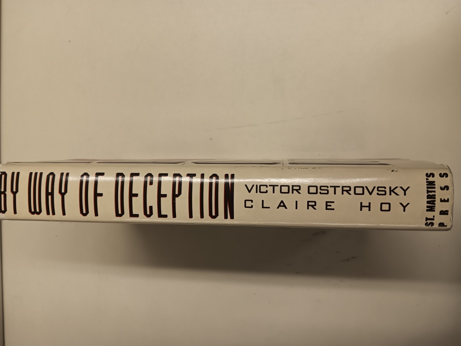 By Way of Deception Victor Ostrovsky Mossad SIGNED AND SCETCHED ART BY AUTHOR