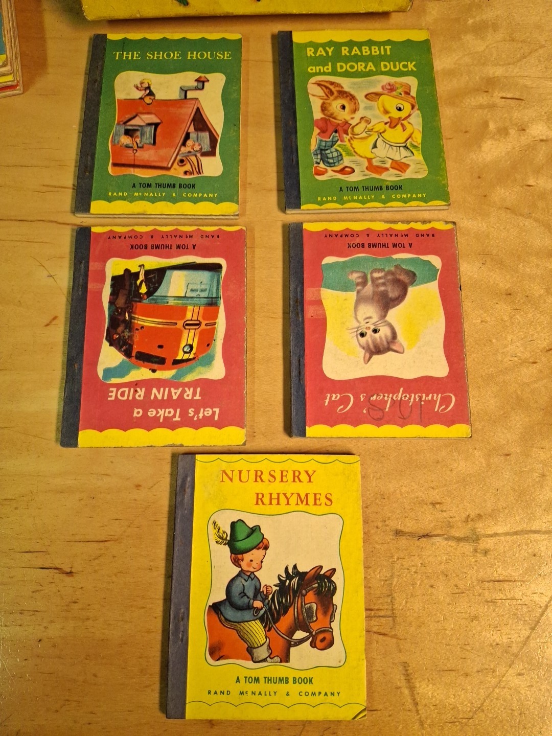 ANTQ Tom Thumb Books Rand McNally Lot 1943 1949 Nursery Rhymes Linen Dog Hankies
