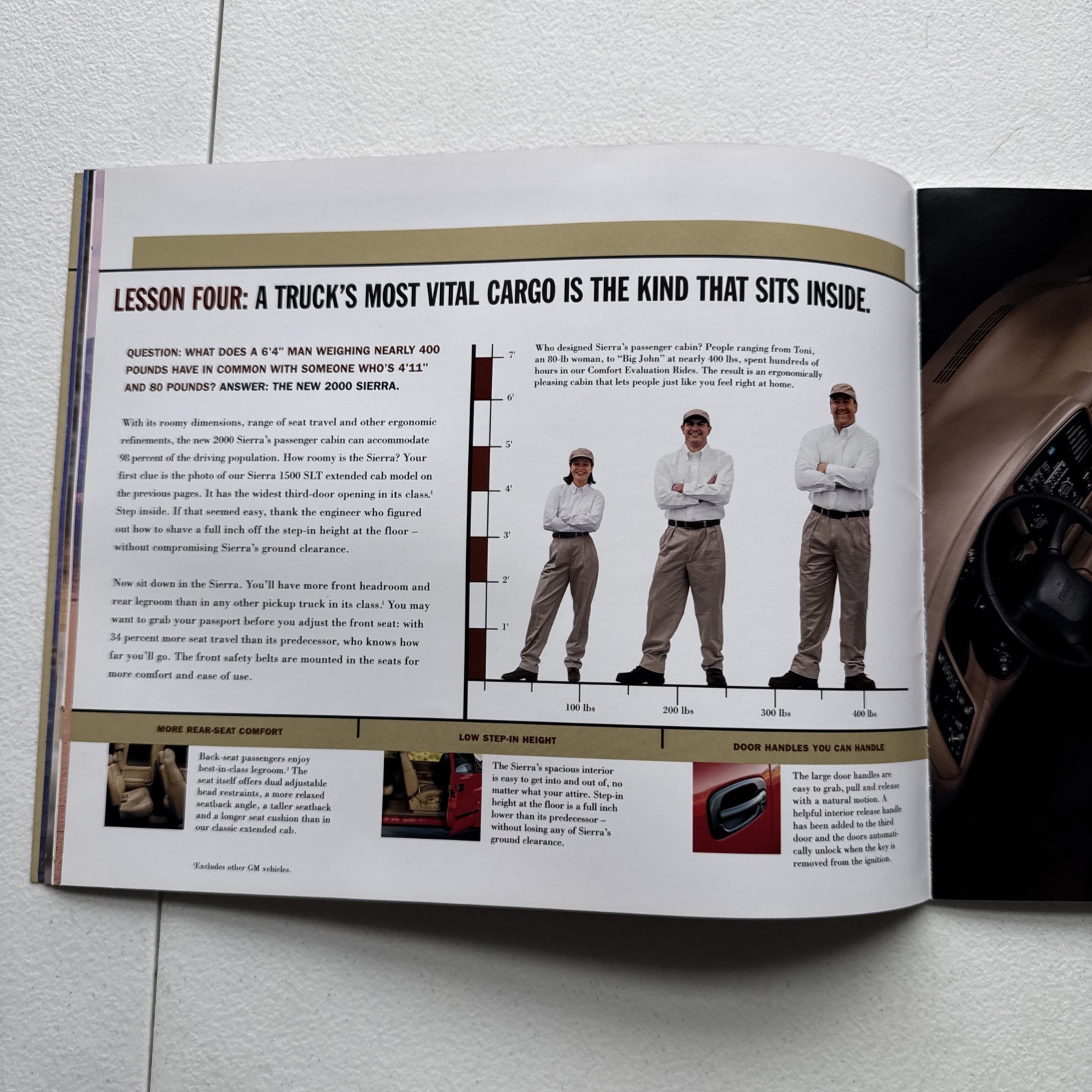 Vintage 2000 GMC Sierra Sales Dealer Brochure Catalog