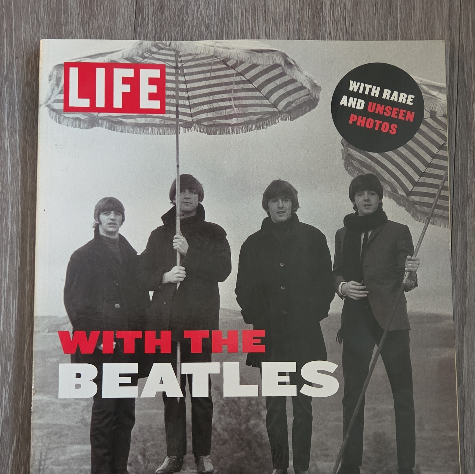 LIFE Magazine With the Beatles – The Beatles Topic (English)