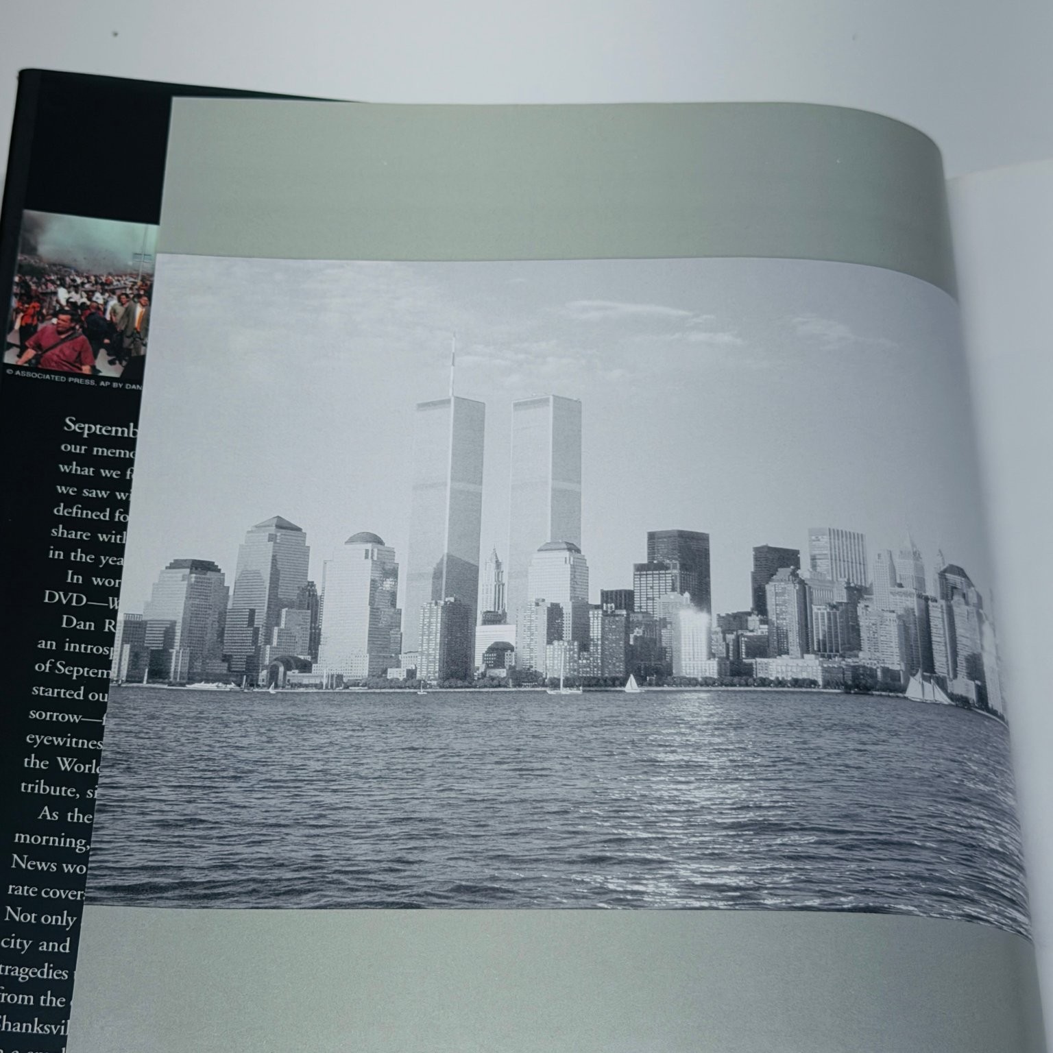 What We Saw CBS News 2002 First Edition DVD September 11 9/11 Simon & Schuster