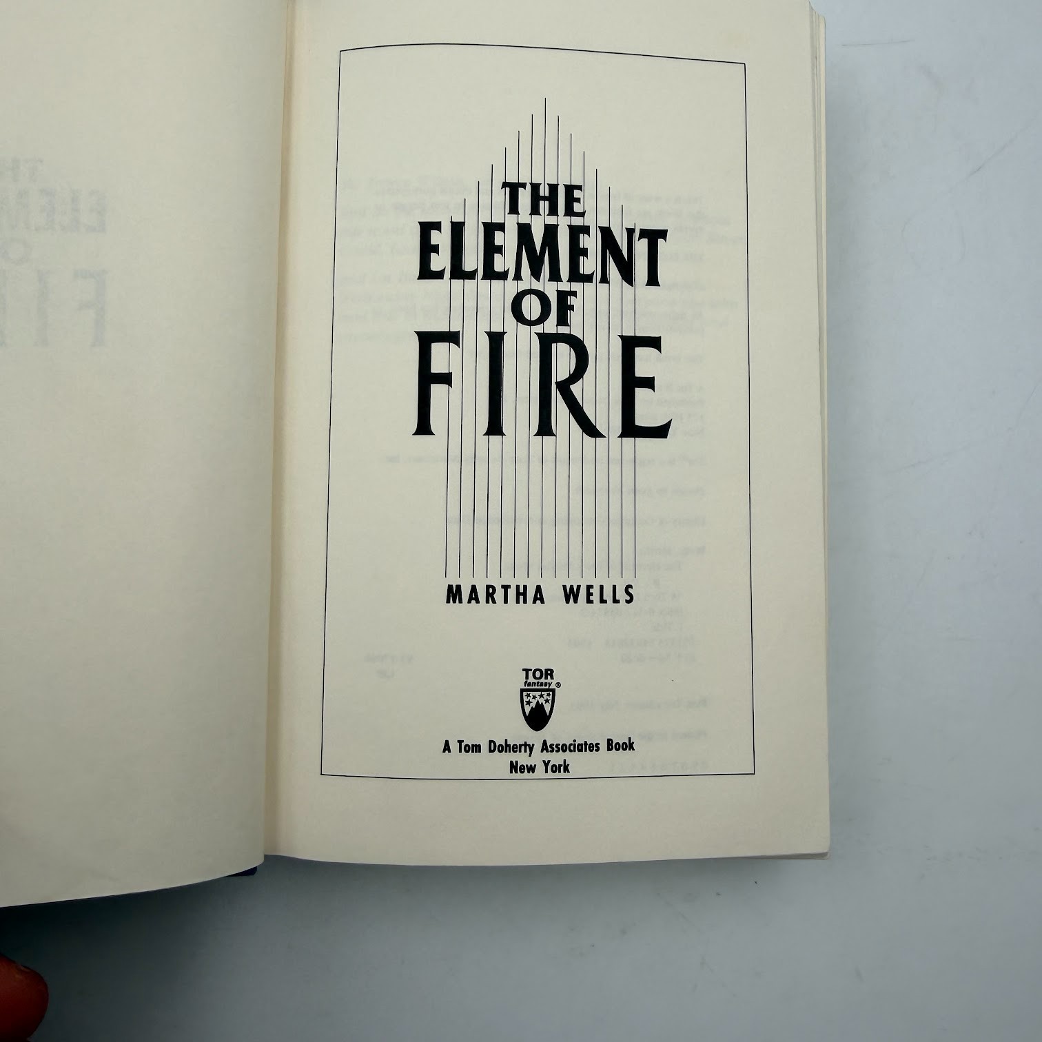 Element of Fire by Martha Wells (1993, Hardcover) Sci-Fi Fantasy TOR 1st Edition