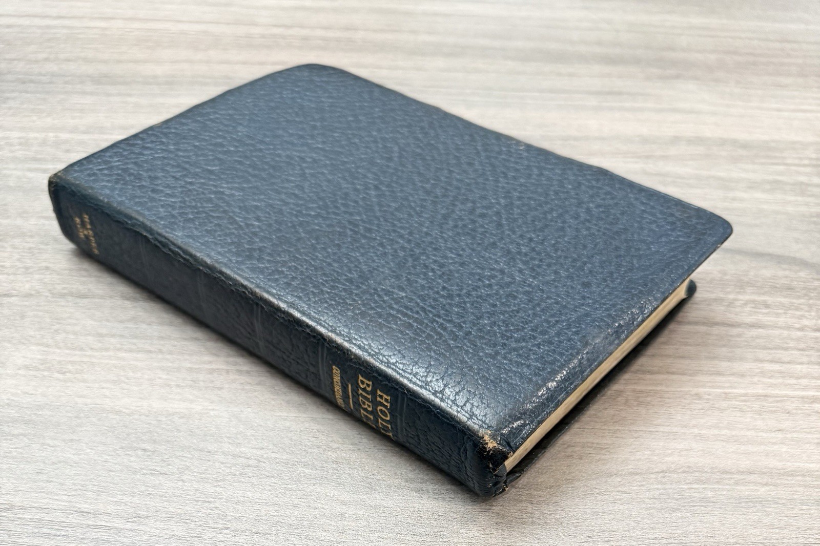 RARE 1963 Compact Harper BLUE MOROCCO Leather KJV Bible Eyre Spottiswoode 2400X