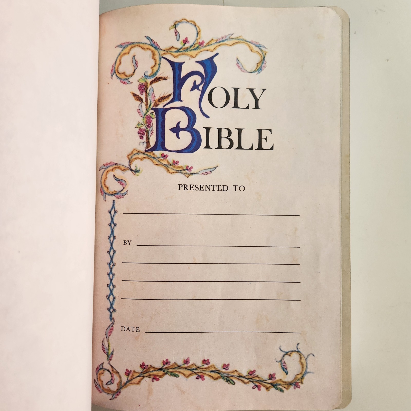 Holy Bible KJV Giant Print Red Letter Reference Concordance 1976 Regency