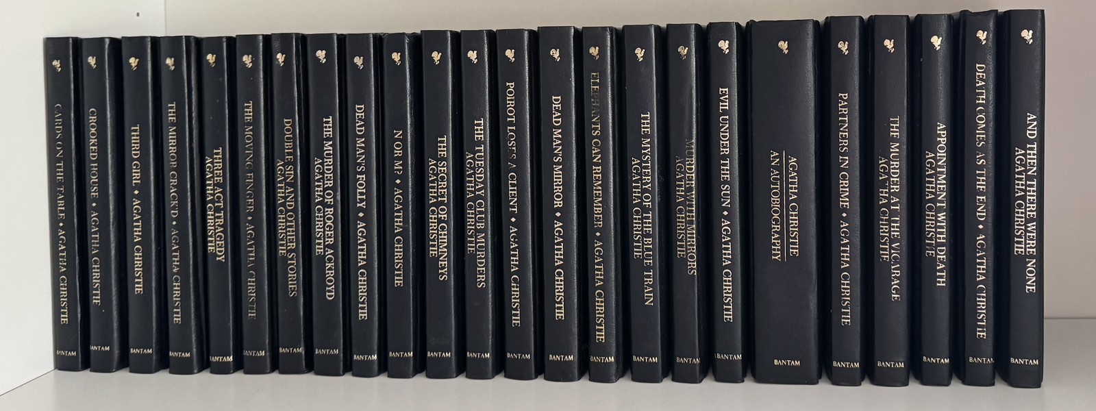 Near Complete Set AGATHA CHRISTIE Bantam Leather Leatherette Lot 81