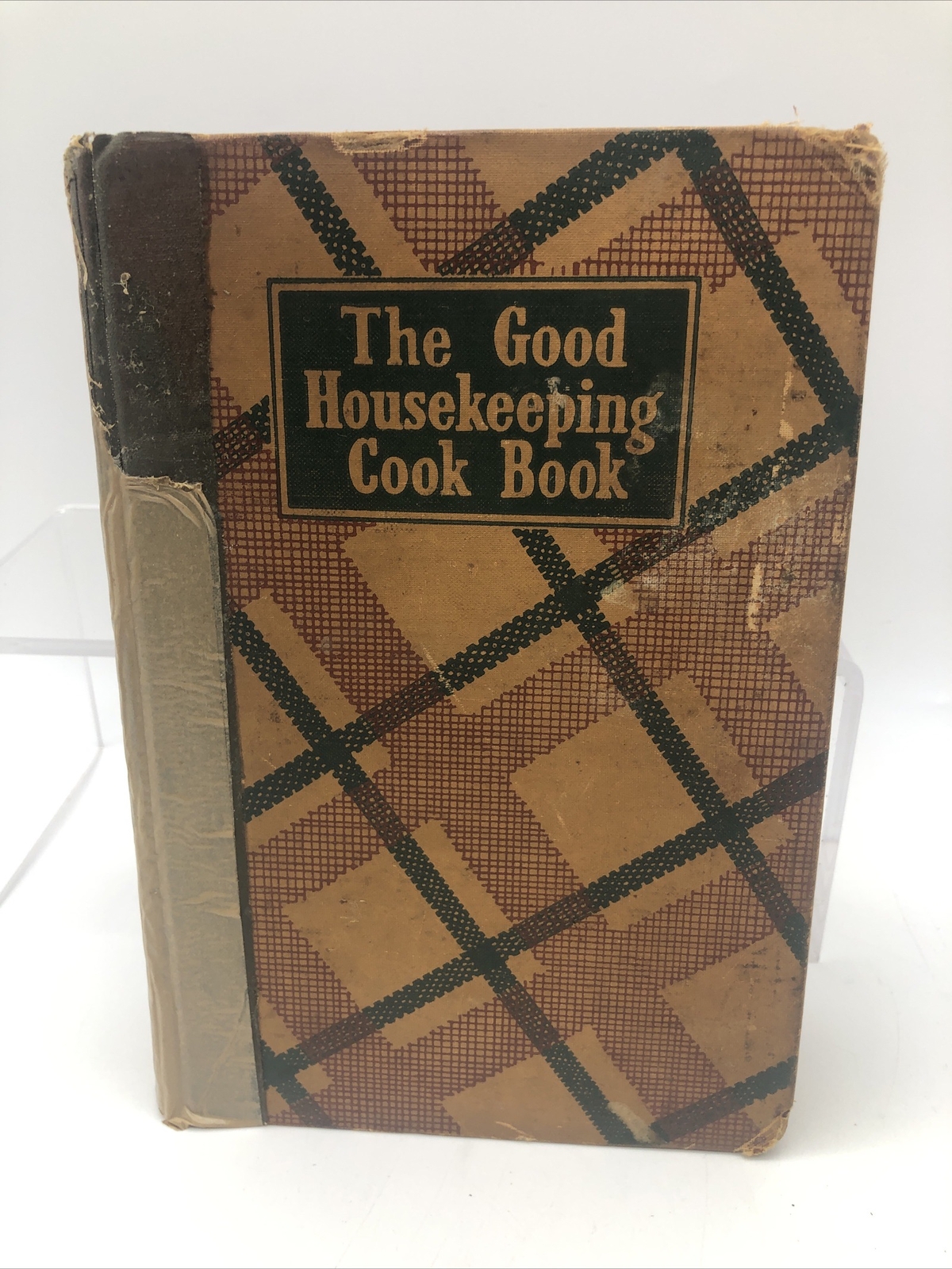 The Good Housekeeping Classic Cookbook – Over 900 Pages- 1944
