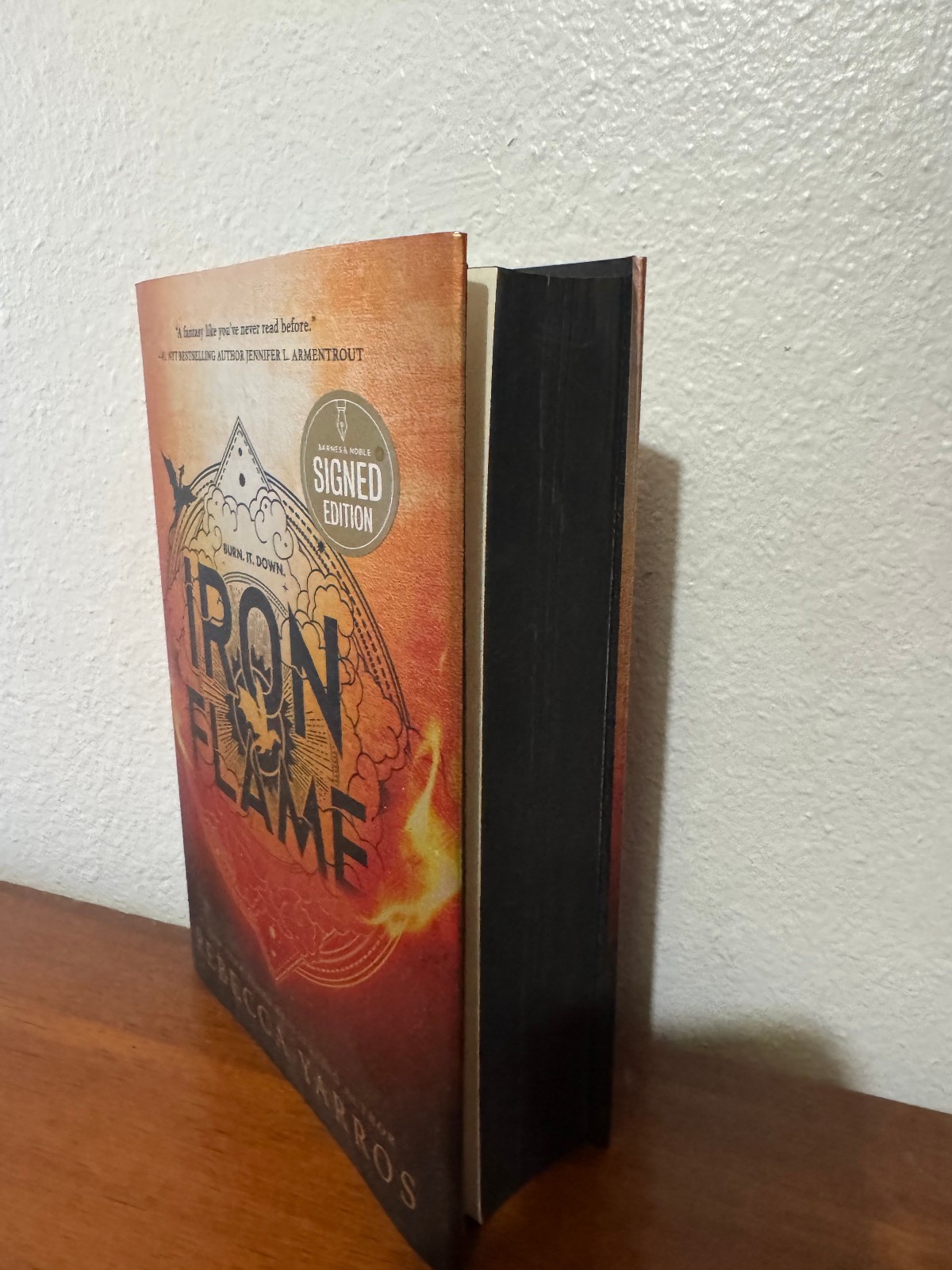 Iron Flame SIGNED Rebecca Yarros Hardcover Novel Sprayed Edges Brand New