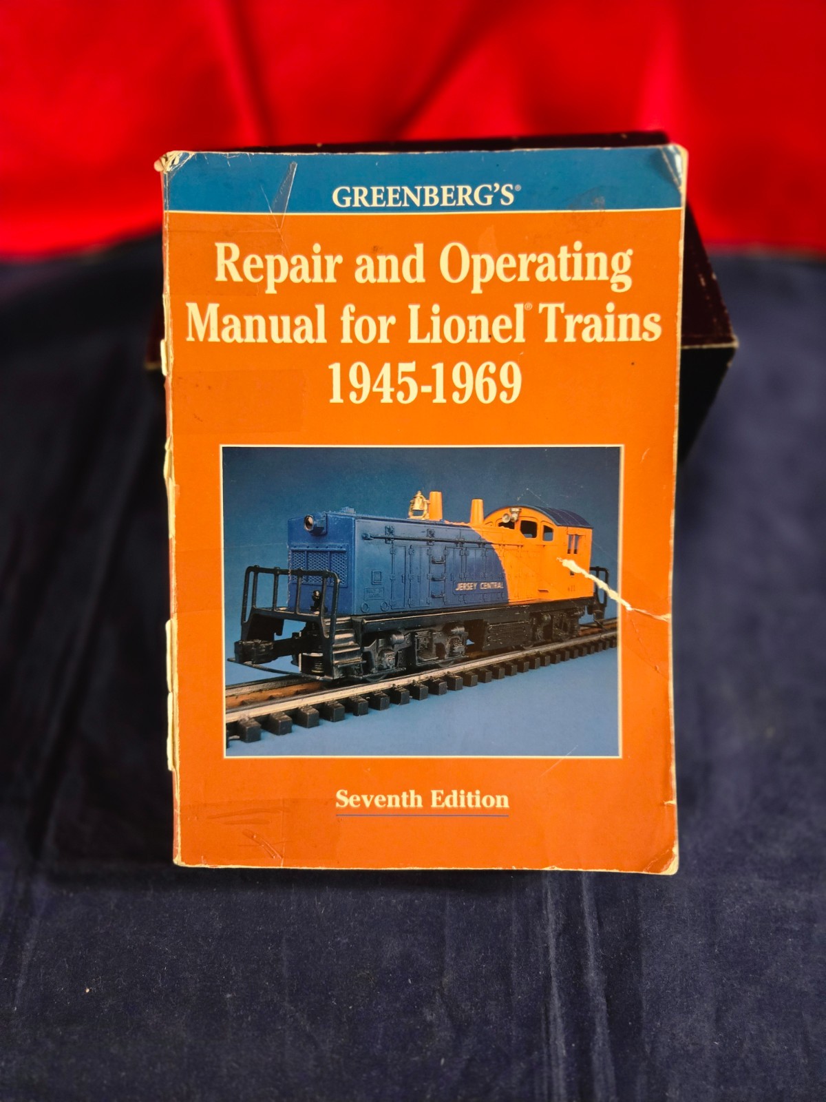 Lionel Trains-Repair & Operating Manual for Lionel Trains 1945-1969 736 pages