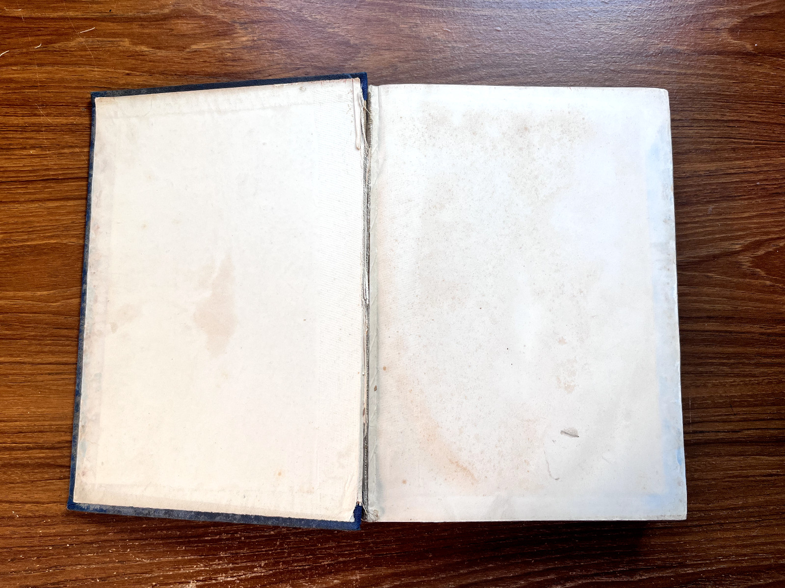 Lloyds encyclopaedic dictionary 1895 – 7 volumes (26cm x 18.5cm approx)