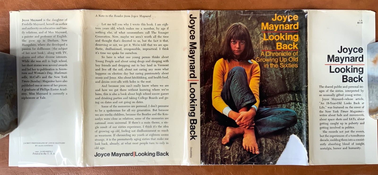 1973 Looking Back 1st Edition Joyce Maynard Inscribed by Author + Doodle!