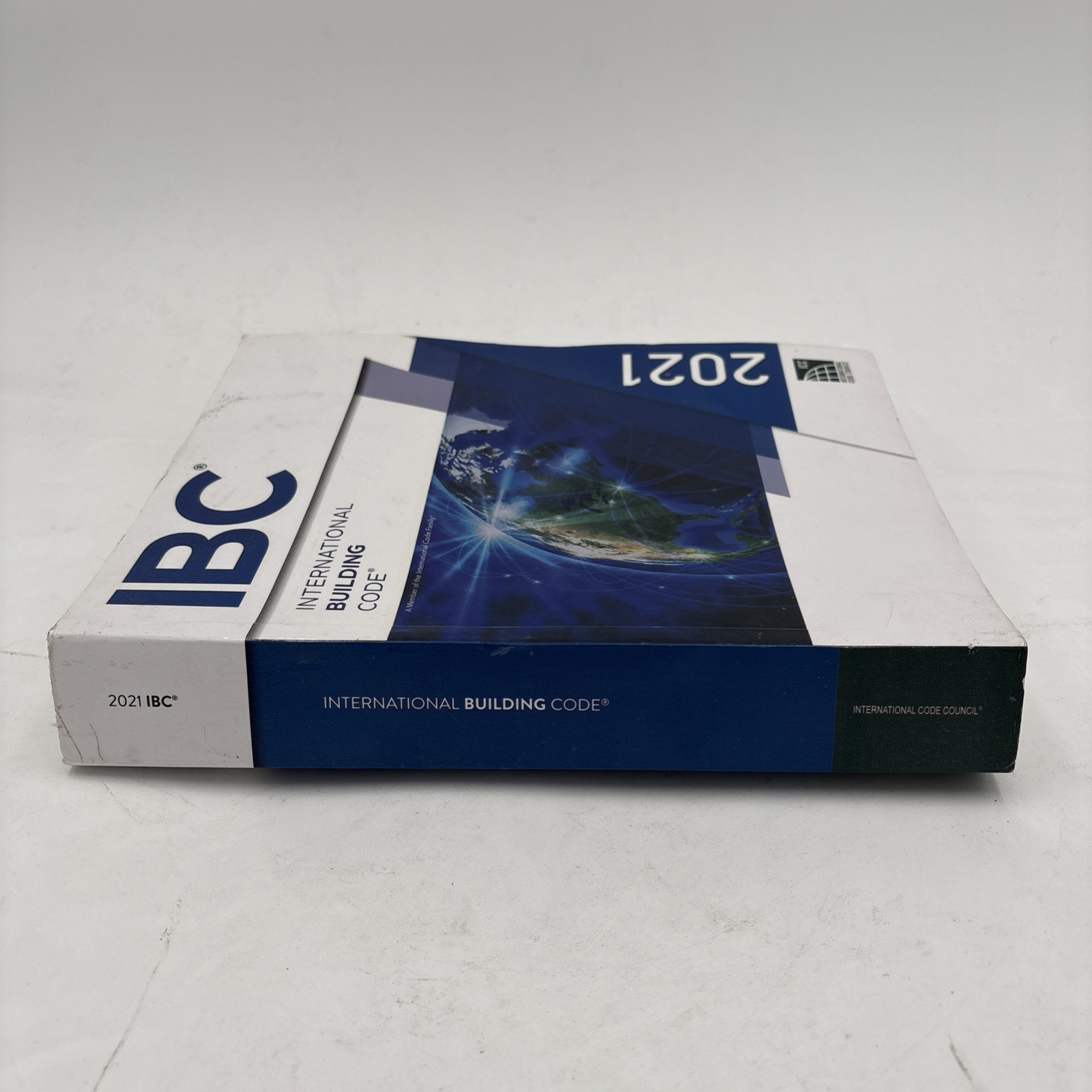 2021 IBC International Building Code ~ Like New ~ Free Ship ~ NO Markings F3-124