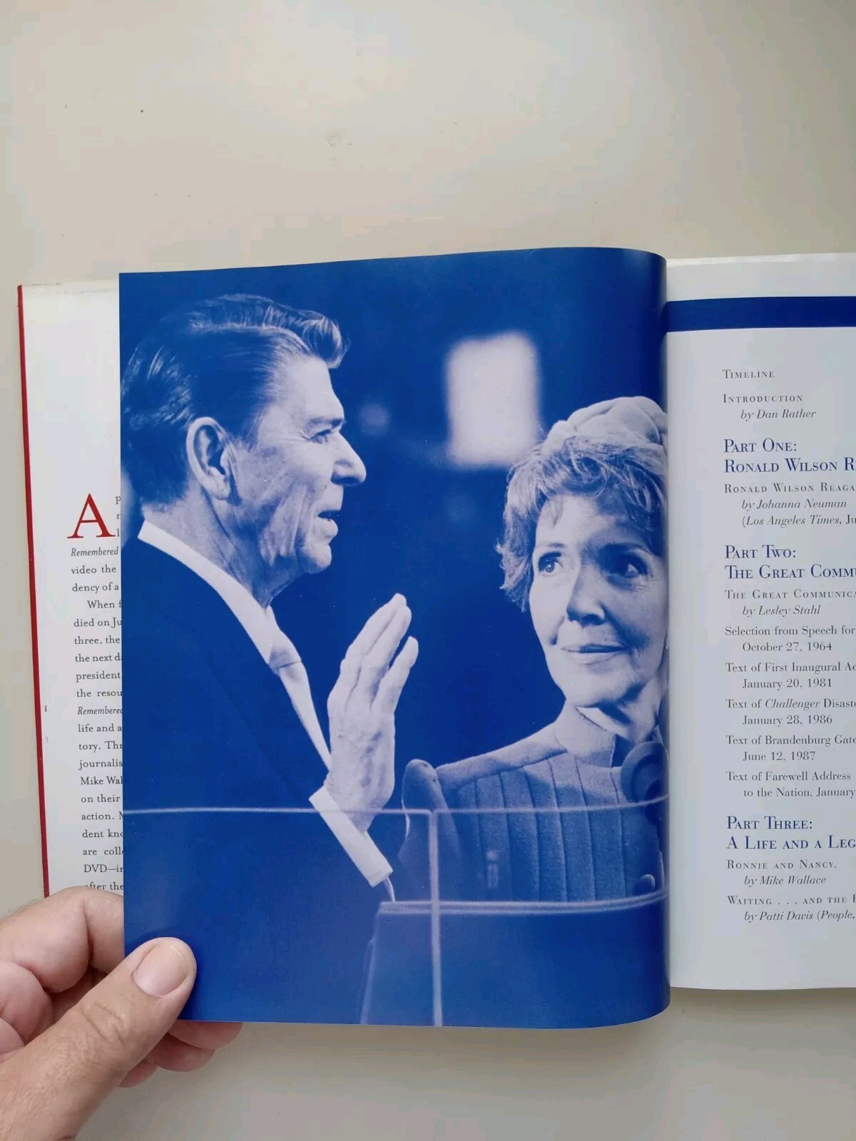 Ronald Reagan Remembered by CBS News Staff (2004, Hardcover / Dvd)