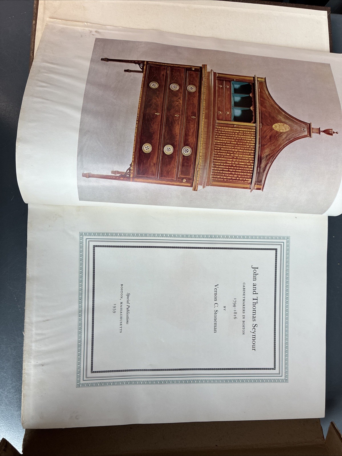Vernon Stoneman / JOHN AND THOMAS SEYMOUR: CABINETMAKERS IN BOSTON 1794-1816
