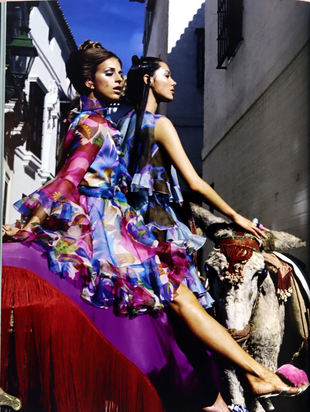 Jennifer Park Molly Sorkin 2016 Oscar de la Renta Fine Art San Francisco Exhibit