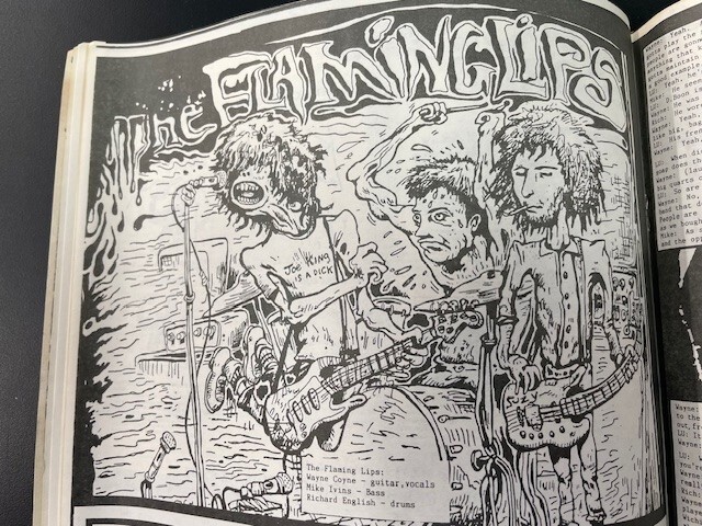 Lighten Up! Fanzine – vintage hardcore music zine – No. 7 – The Flaming Lips