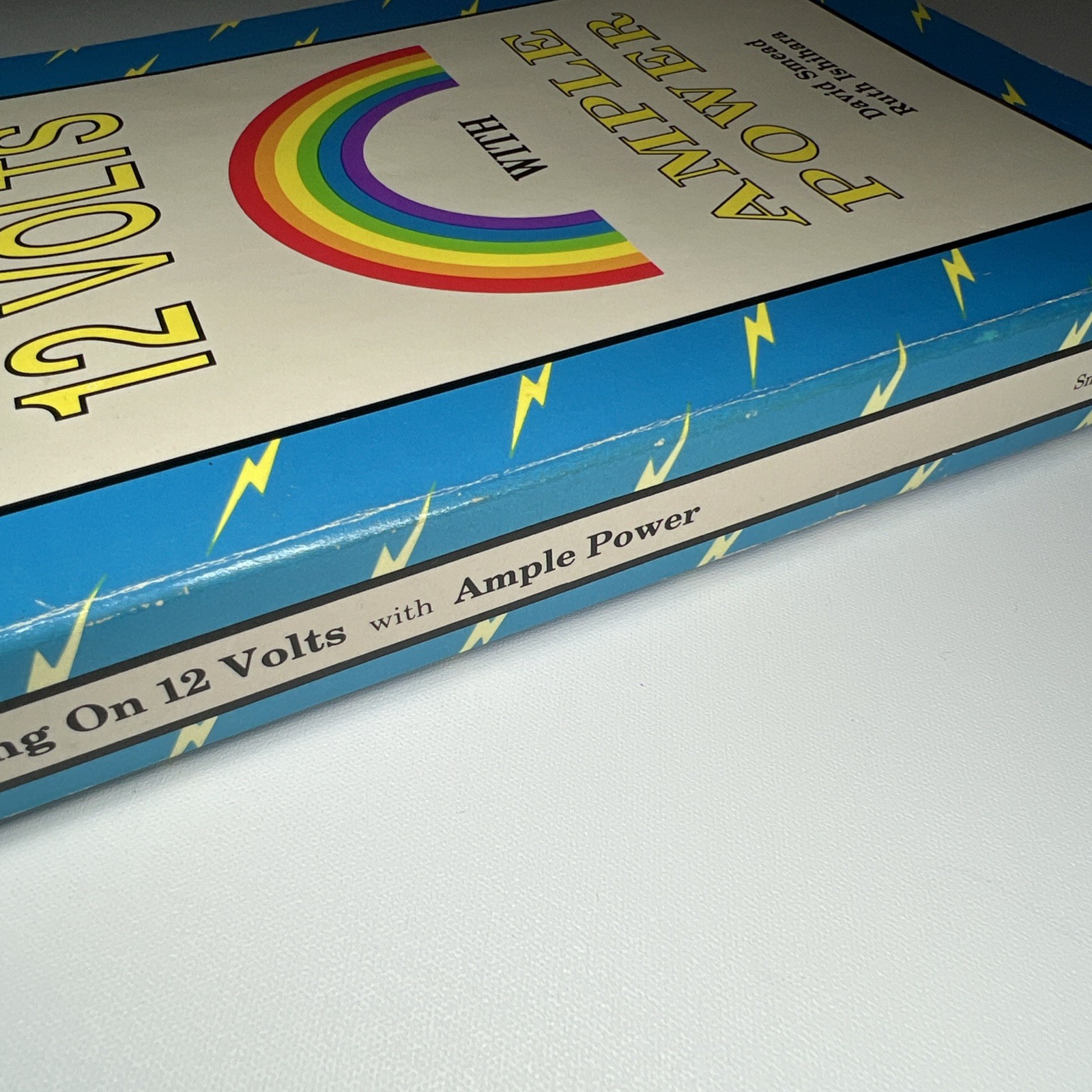 Living on 12 Volts With Ample Power 1990 4th printing David Smead Ruth Ishihara