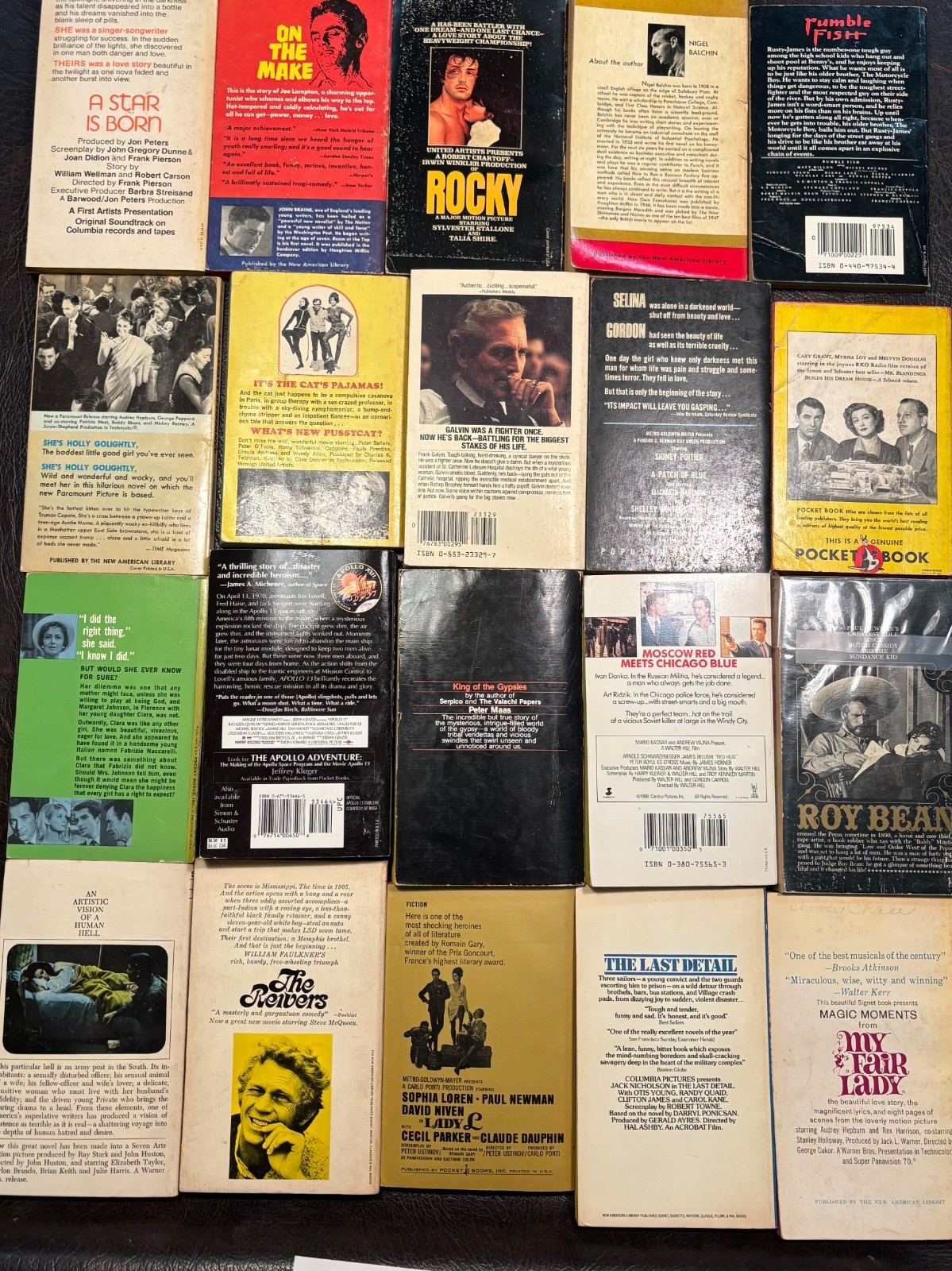 Lot 5 – 20 Movie tie-in paperbacks average VG 1940s-2000s see photos