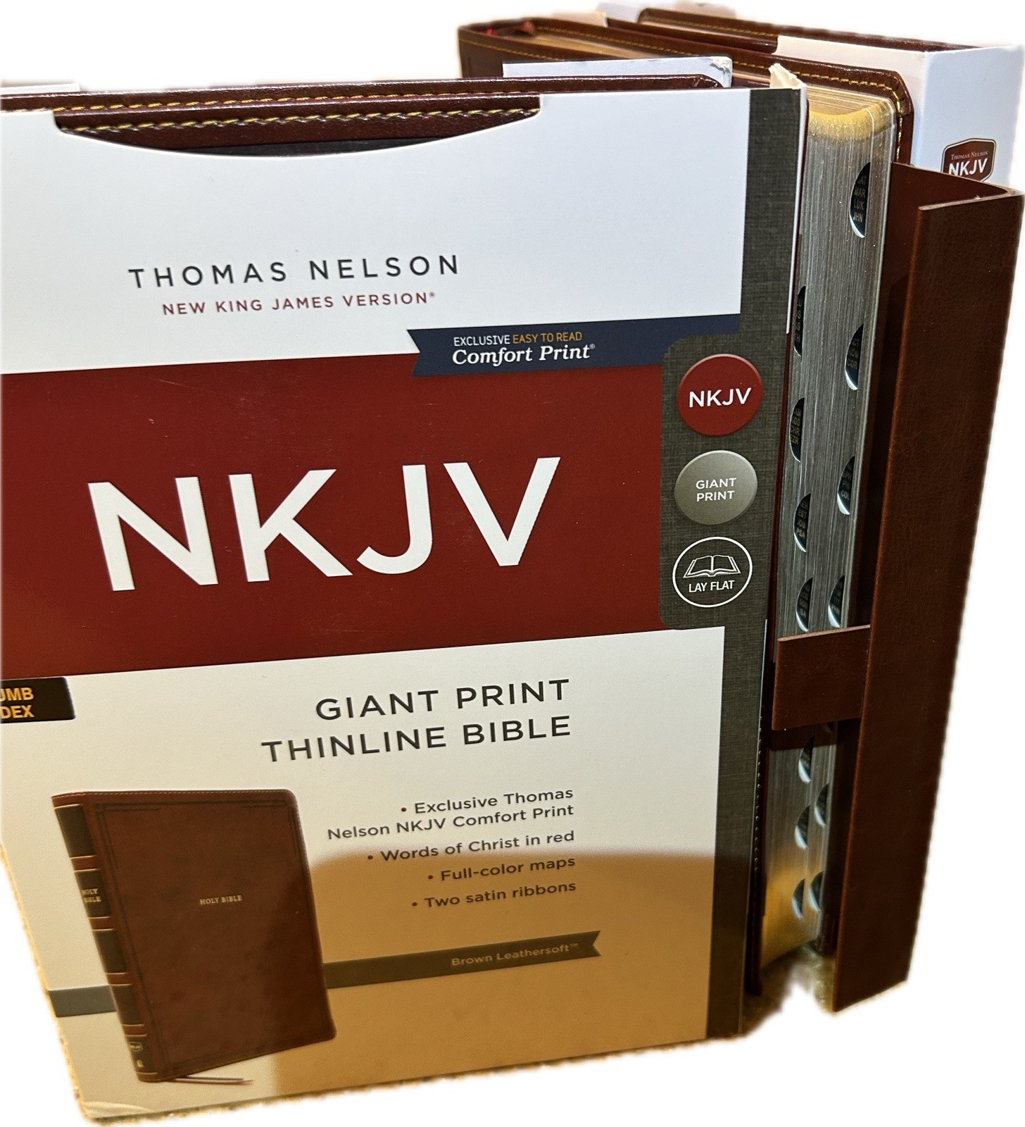 NKJV GIANT PRINT(12pt) MAGNETIC CLOSURE INDEXED Thinline Brown Leathersoft Bible