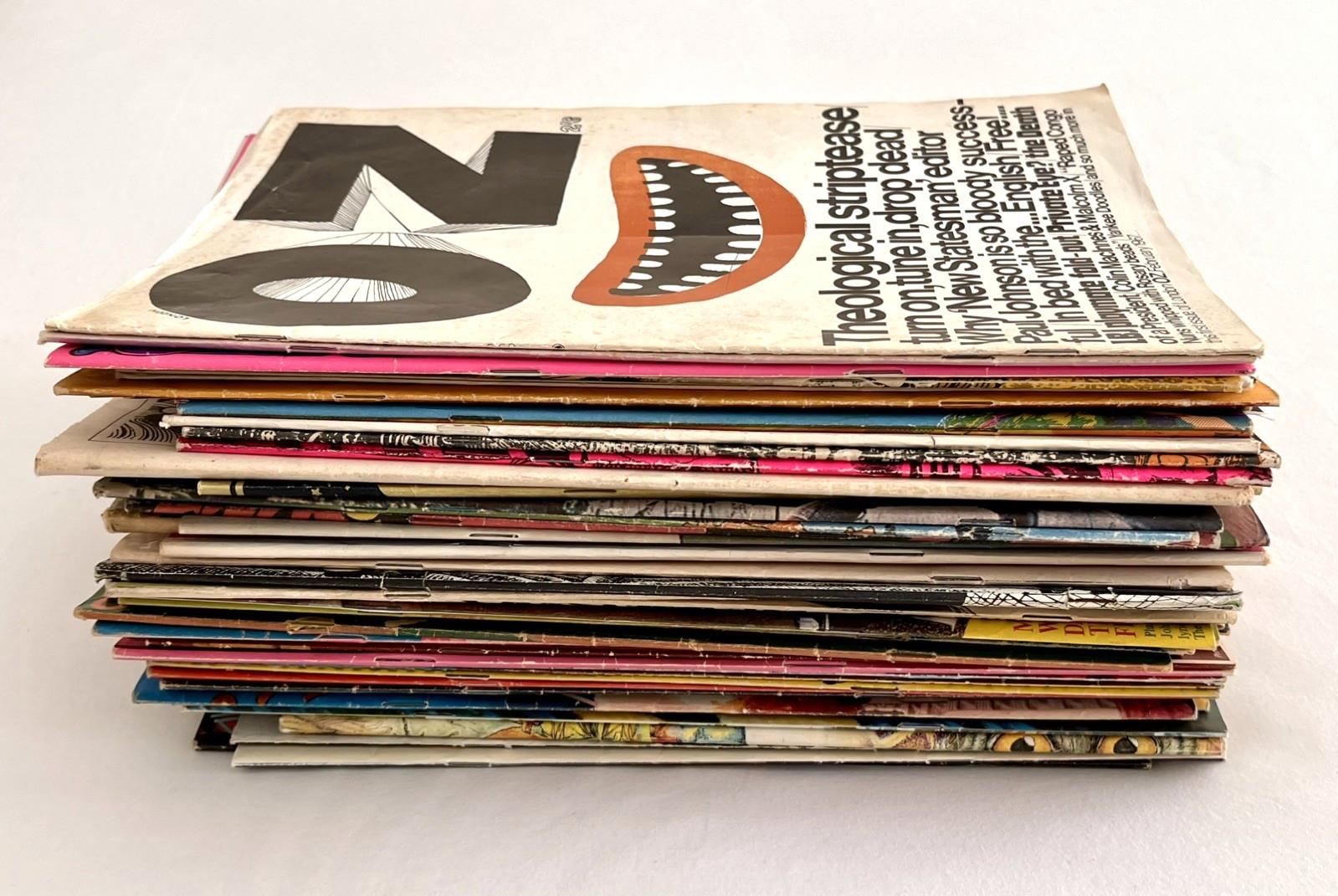 OZ MAGAZINE Complete set Nos. 1- 48. With inserts
