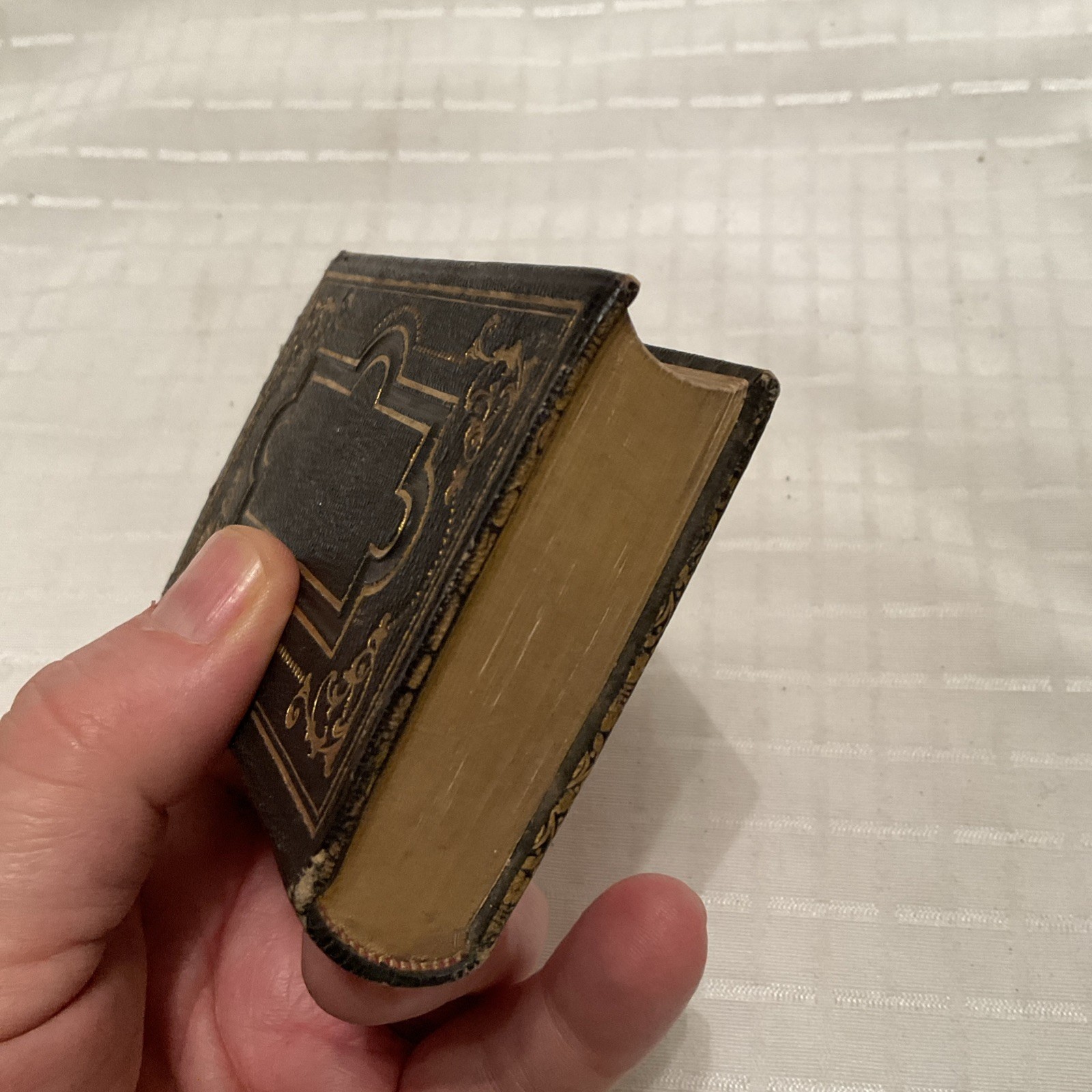 Bogatzy Golden Treasury For the Children of God 1799 Mini 431 Pages 11cm x 7.5cm