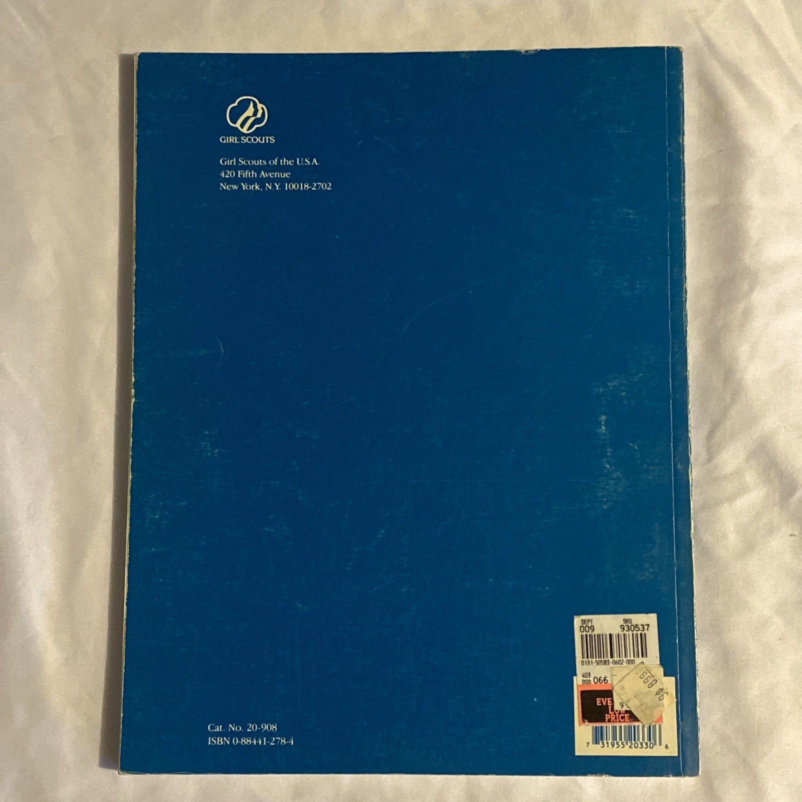 The Guide for Daisy Girl Scout Leaders 1993 Girl Scouts of the U. S. A Paperback