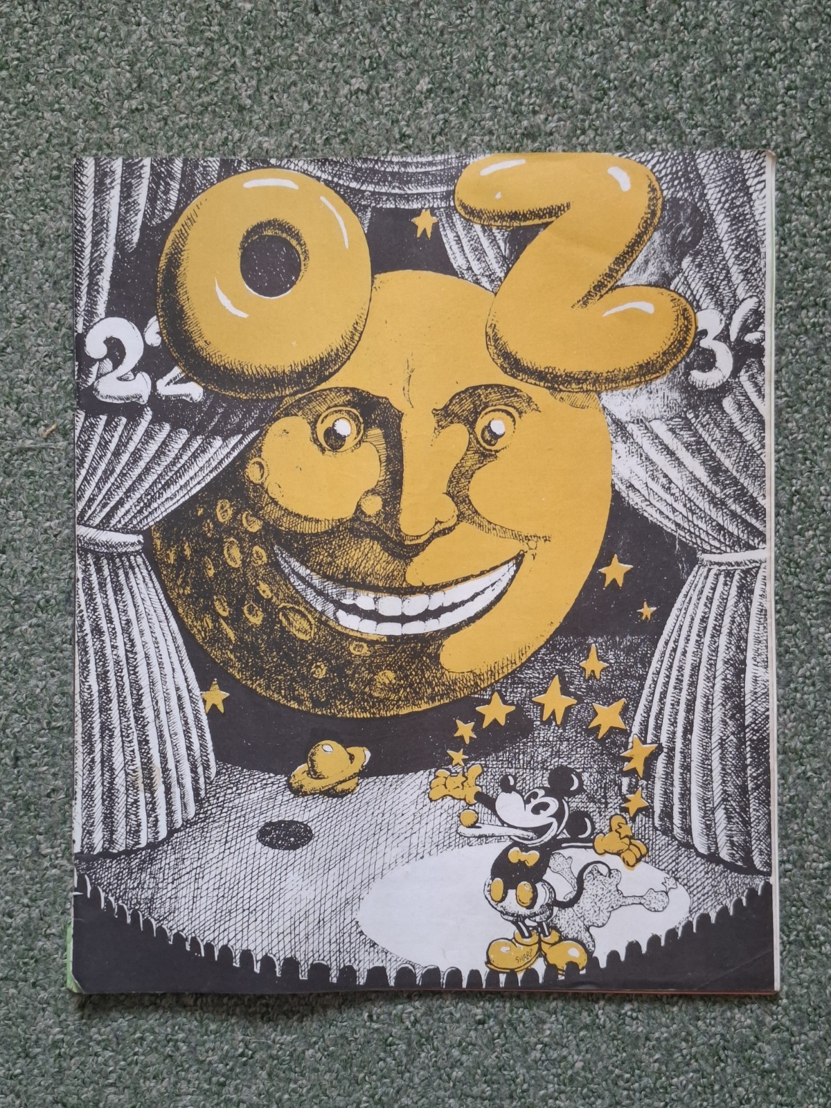 Oz Magazine Issue Number 22 From July 1969 Featuring A Moon & Mickey Mouse Rare