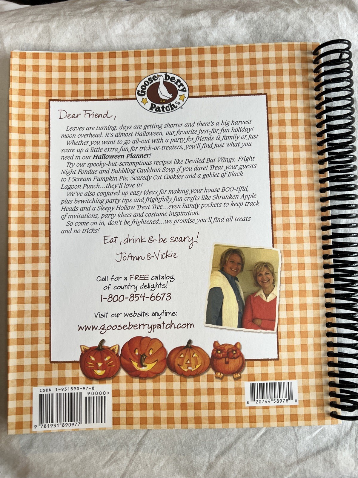 Gooseberry Patch – Halloween Spiral Planner Recipes Crafts – New