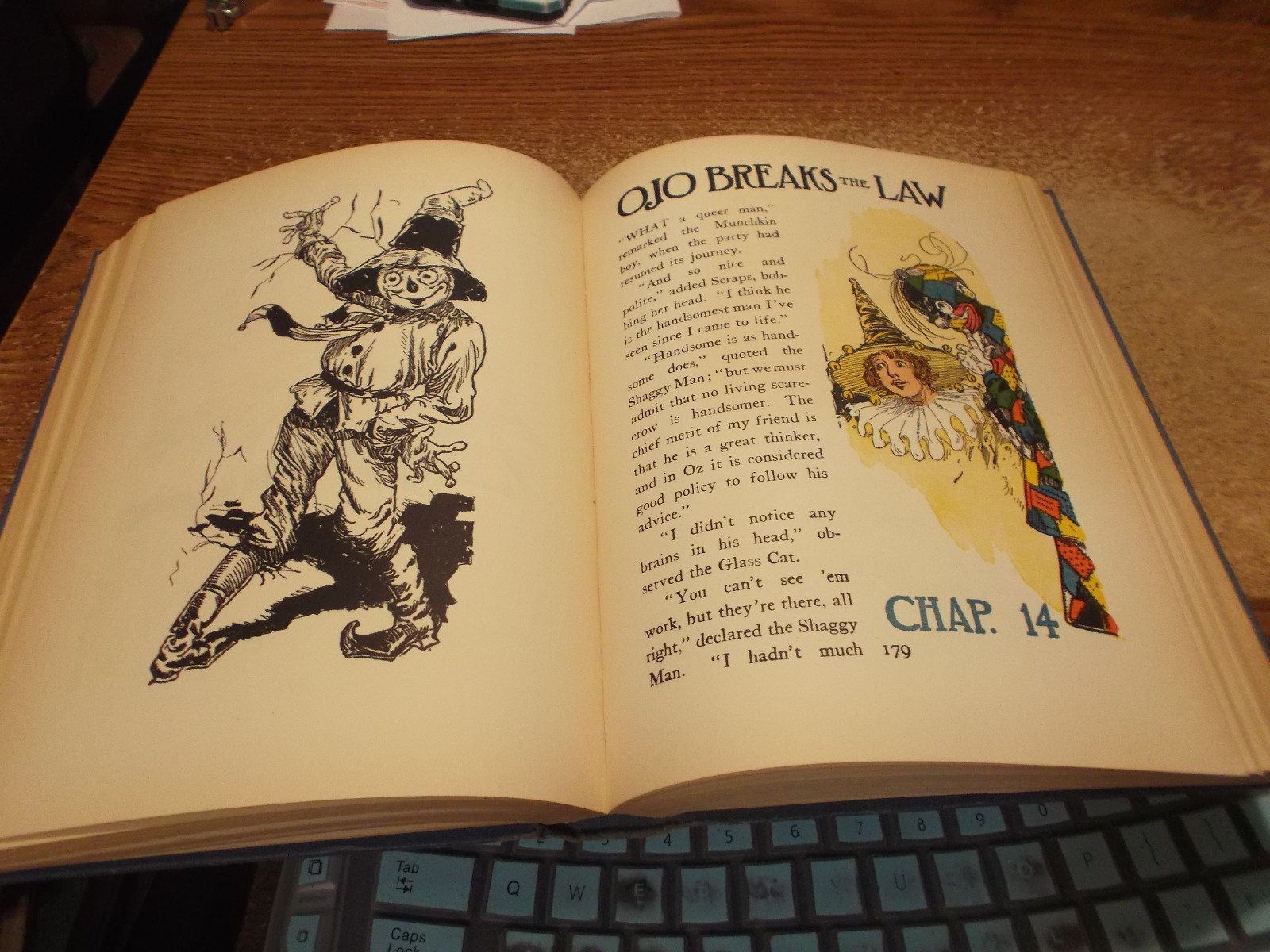 12 – Oz Books by L. Frank Baum – Illust by J. Neill – Reilly & Lee – HC