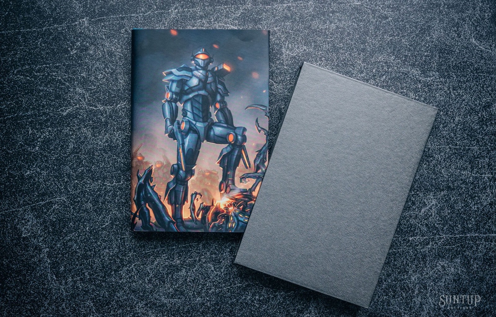 Suntup Editions – Starship Troopers by Robert Heinlein Artist Edition