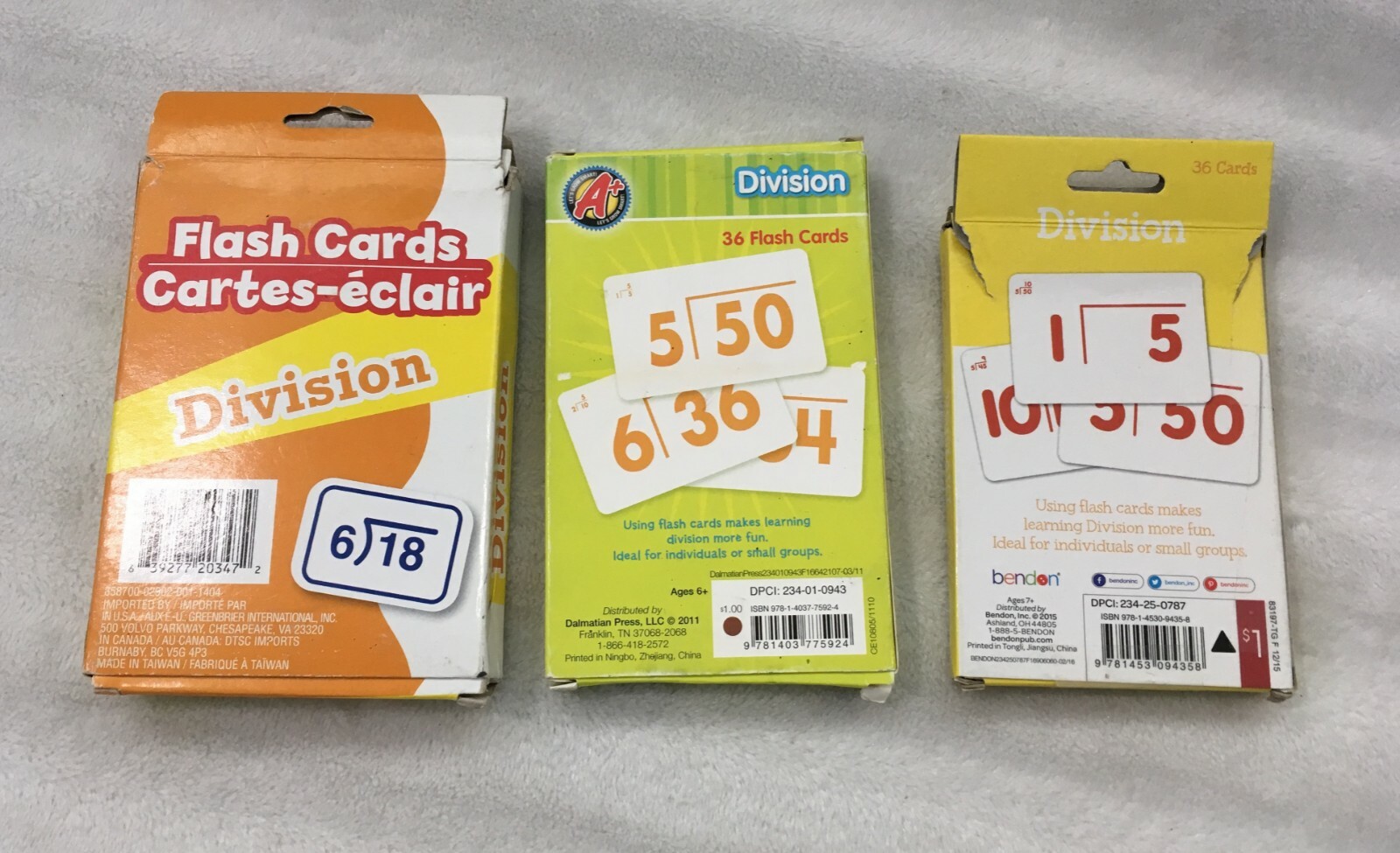 LOT OF 3 SETS DIVISION FLASH CARDS / 124 TOTAL CARDS